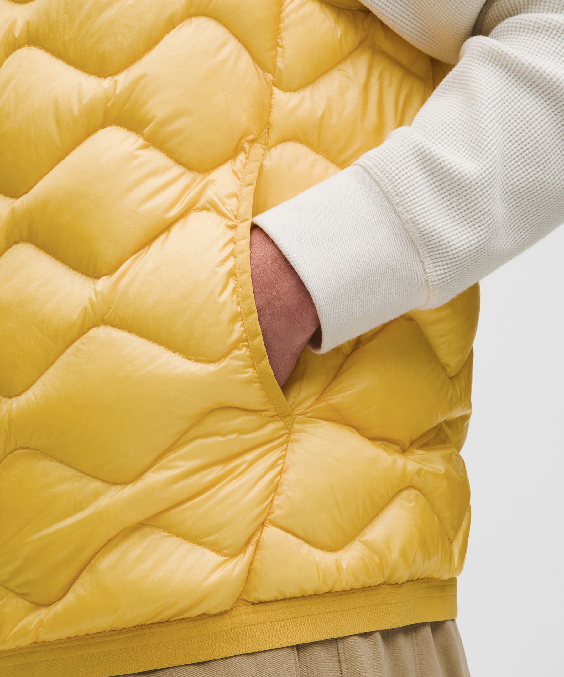Men's Featherweight 900-Down-Fill Quilted Vest
