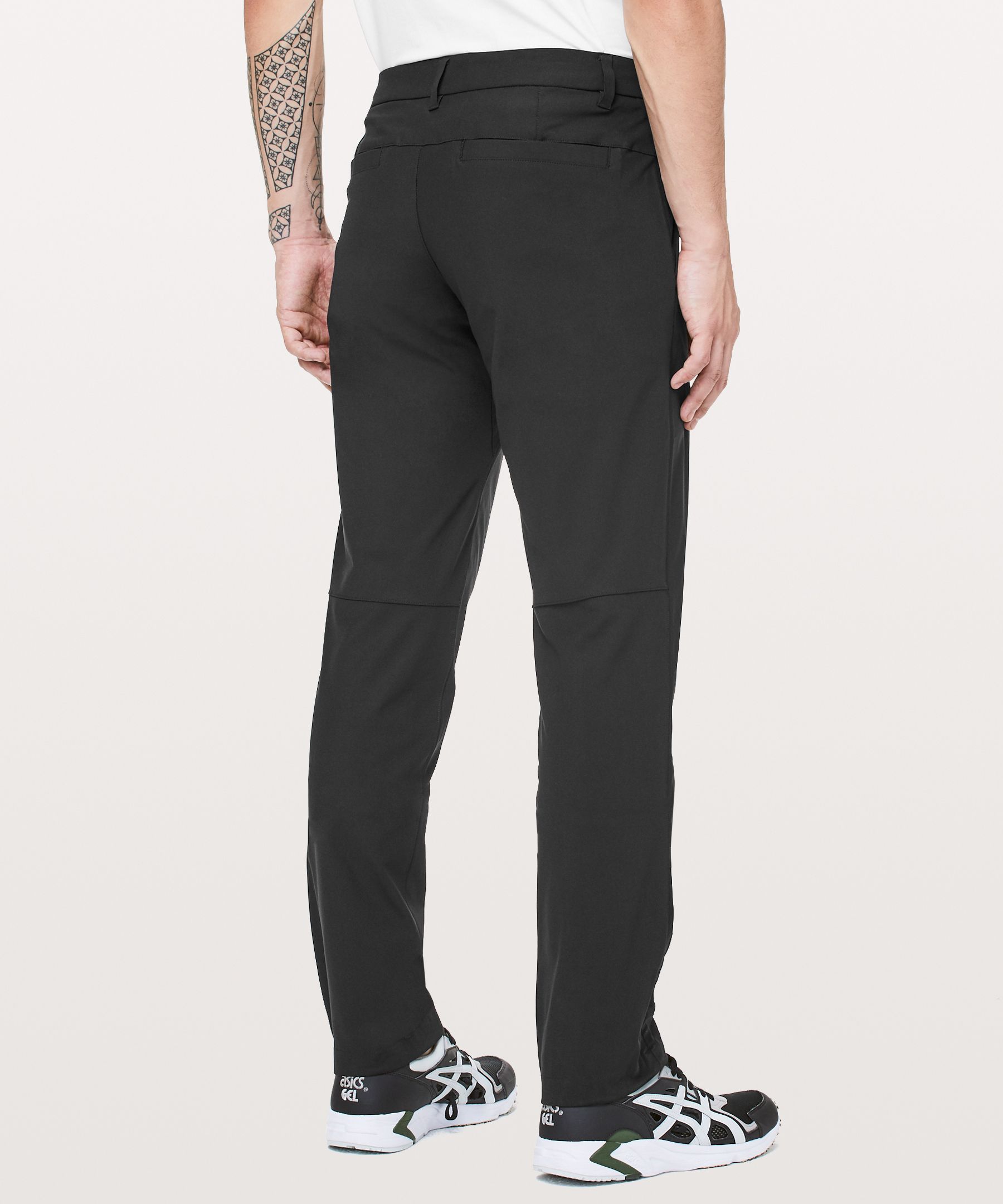 Lululemon Commission Pant Relaxed Reviewed