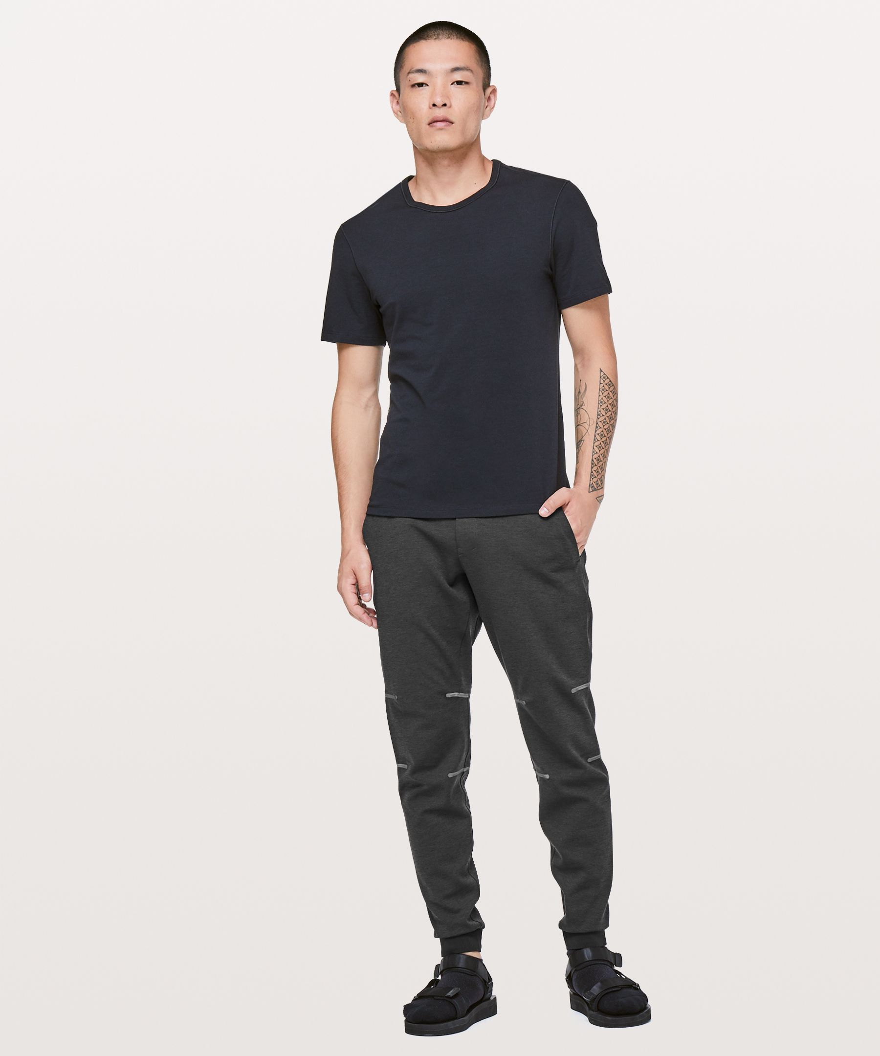 Axiom Jogger