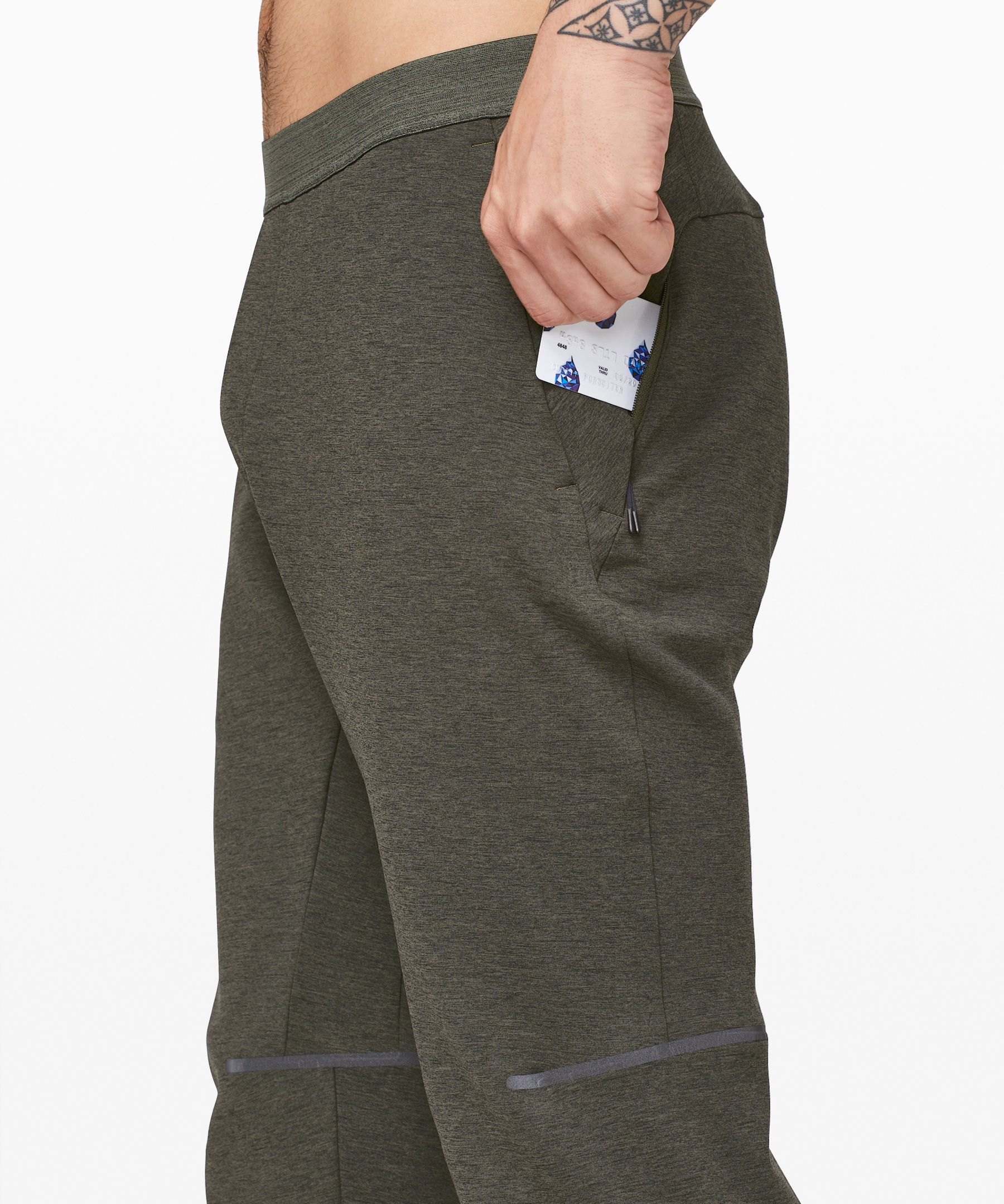 Lululemon lab best sale diffract joggers