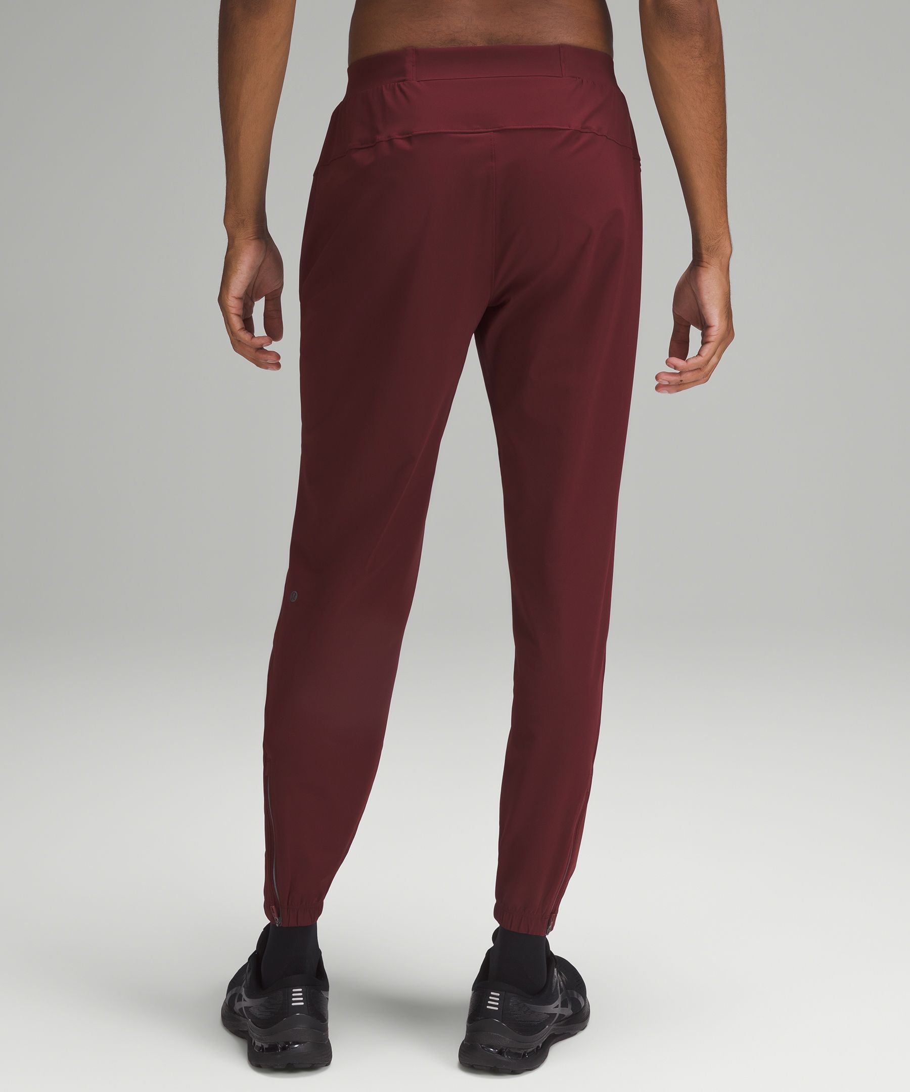 Lululemon Surge Jogger Tallo  International Society of Precision  Agriculture