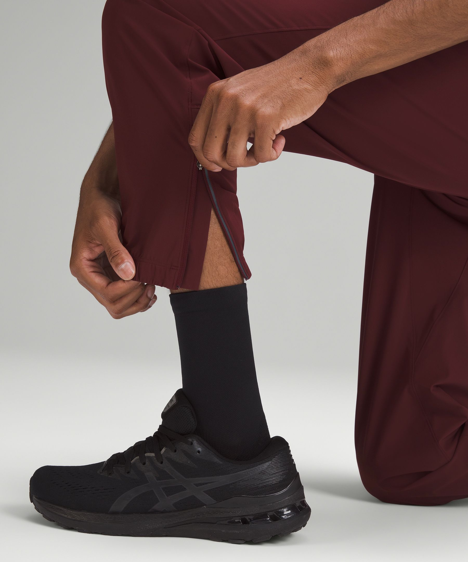 Guest Fit Review: Press Pause Pullover, Etch Hail Speed Up Crops, Noir  Pant, Box It Out Jogger and More - The Sweat Edit