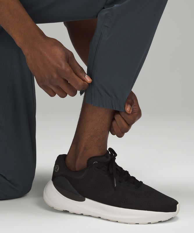 Surge Jogger *Tall Online Only