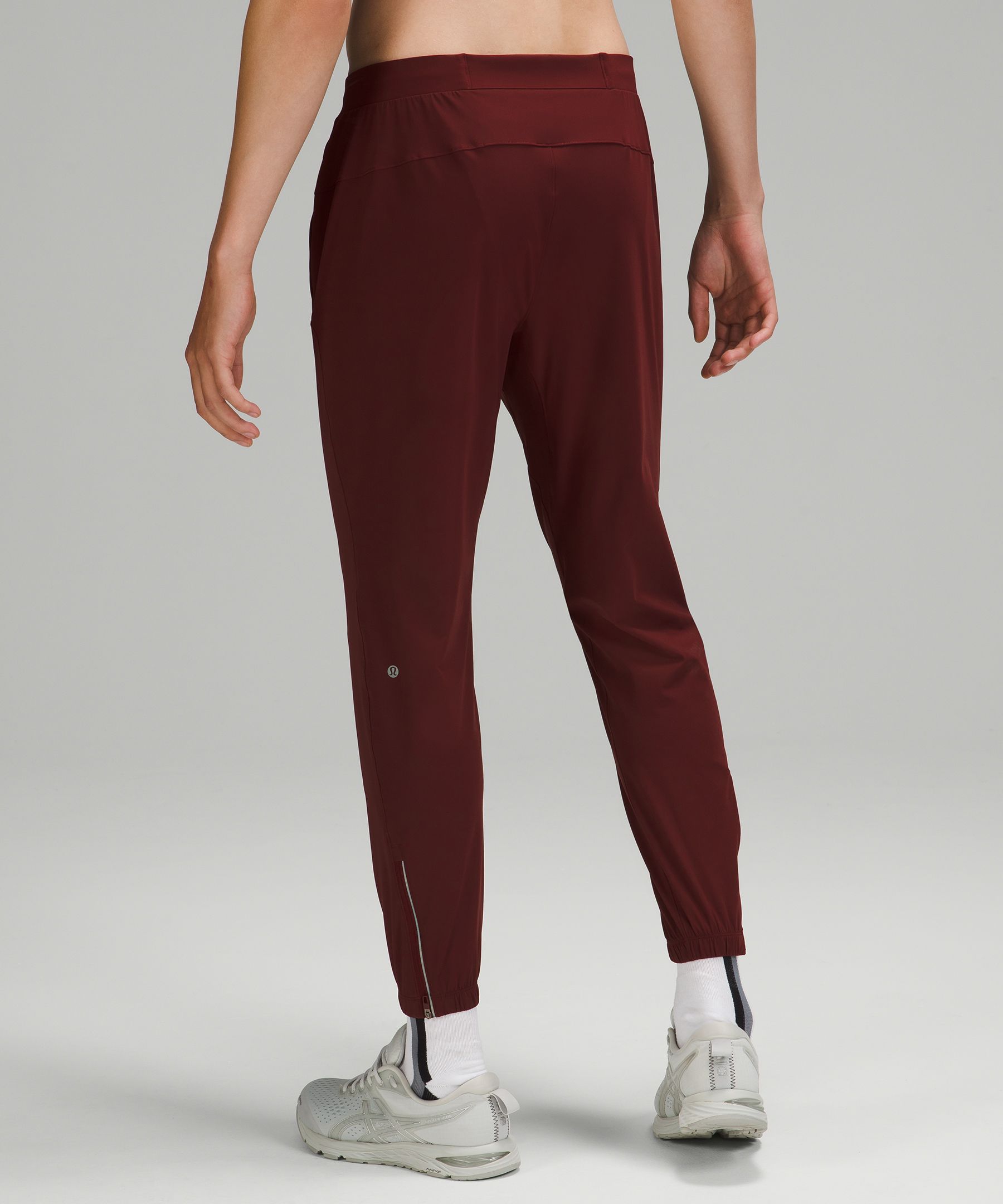 Lululemon jogger store pants mens