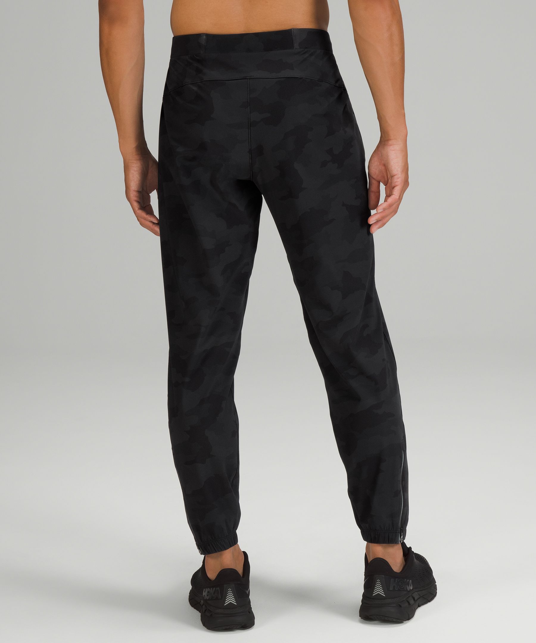 【美品】 lululemon  パンツ  Surge Jogger カーキ  S