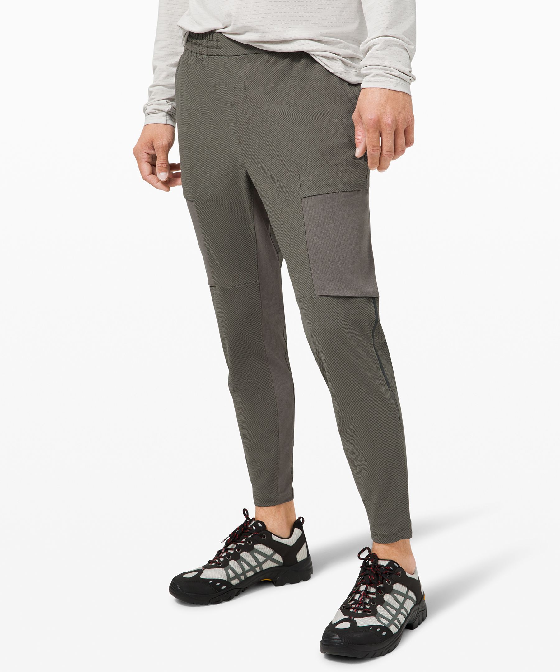 https://images.lululemon.com/is/image/lululemon/LM5AACS_036763_1?size=1600,1600