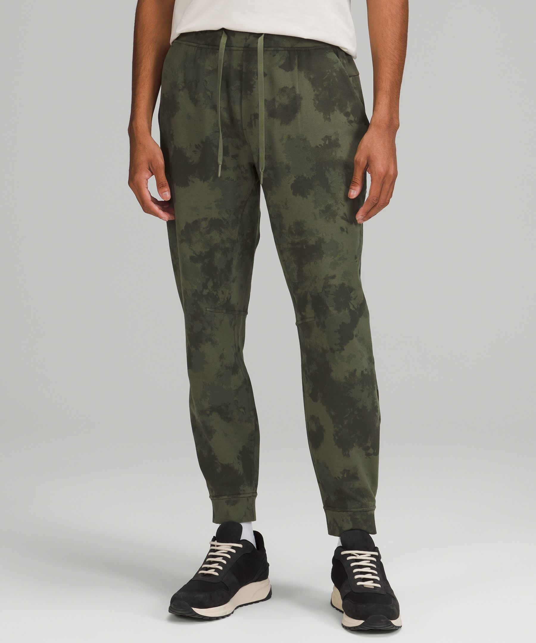 Orbital Tie Dye Medium Olive