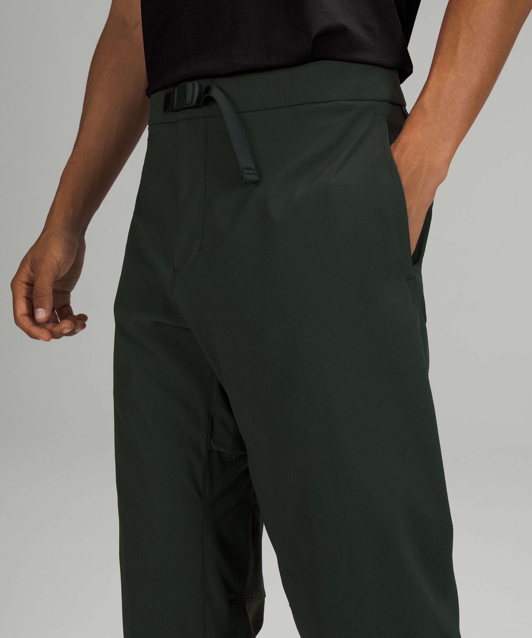 Relaxed Fit Belted joggers