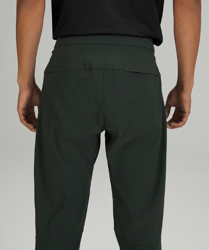 Relaxed Fit Belted Stretch Pant