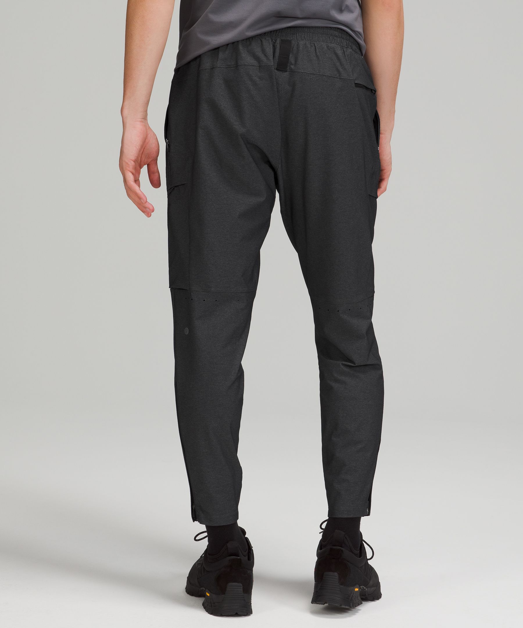 lululemon lab Reykur Cargo 28, Sable