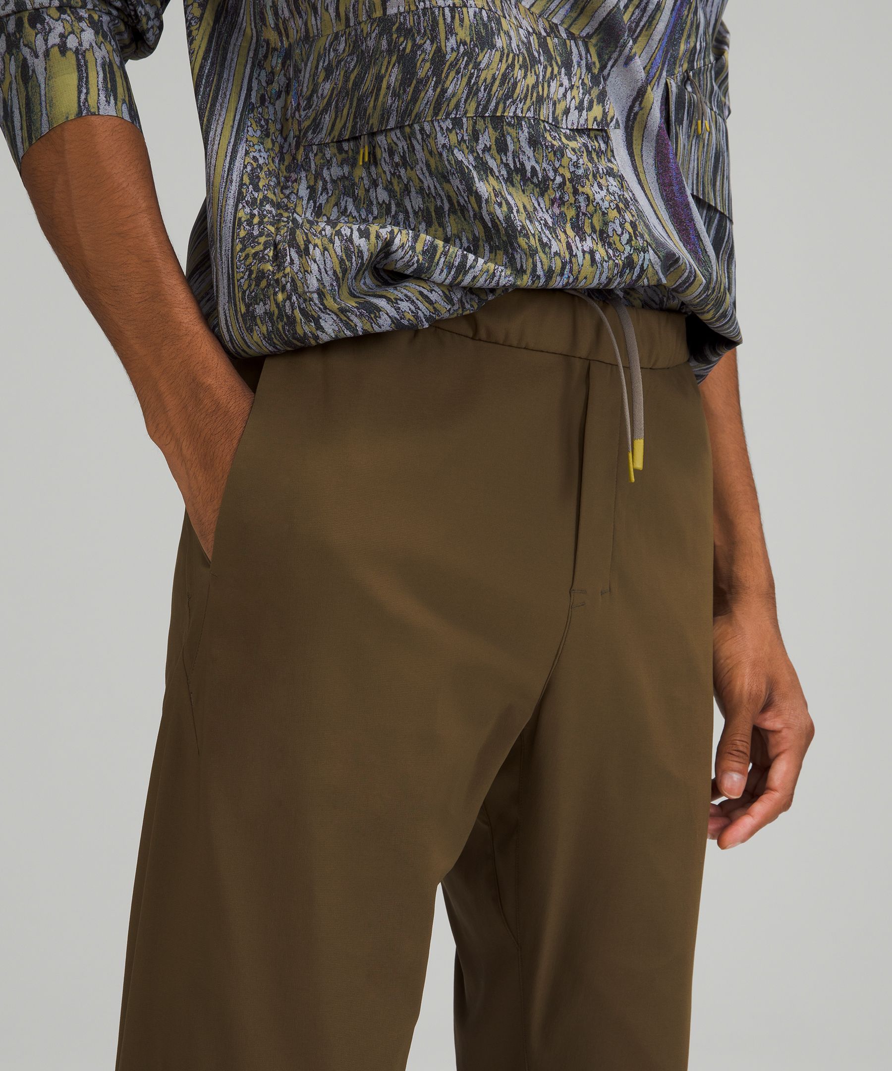 LAB Relaxed Tapered Pant