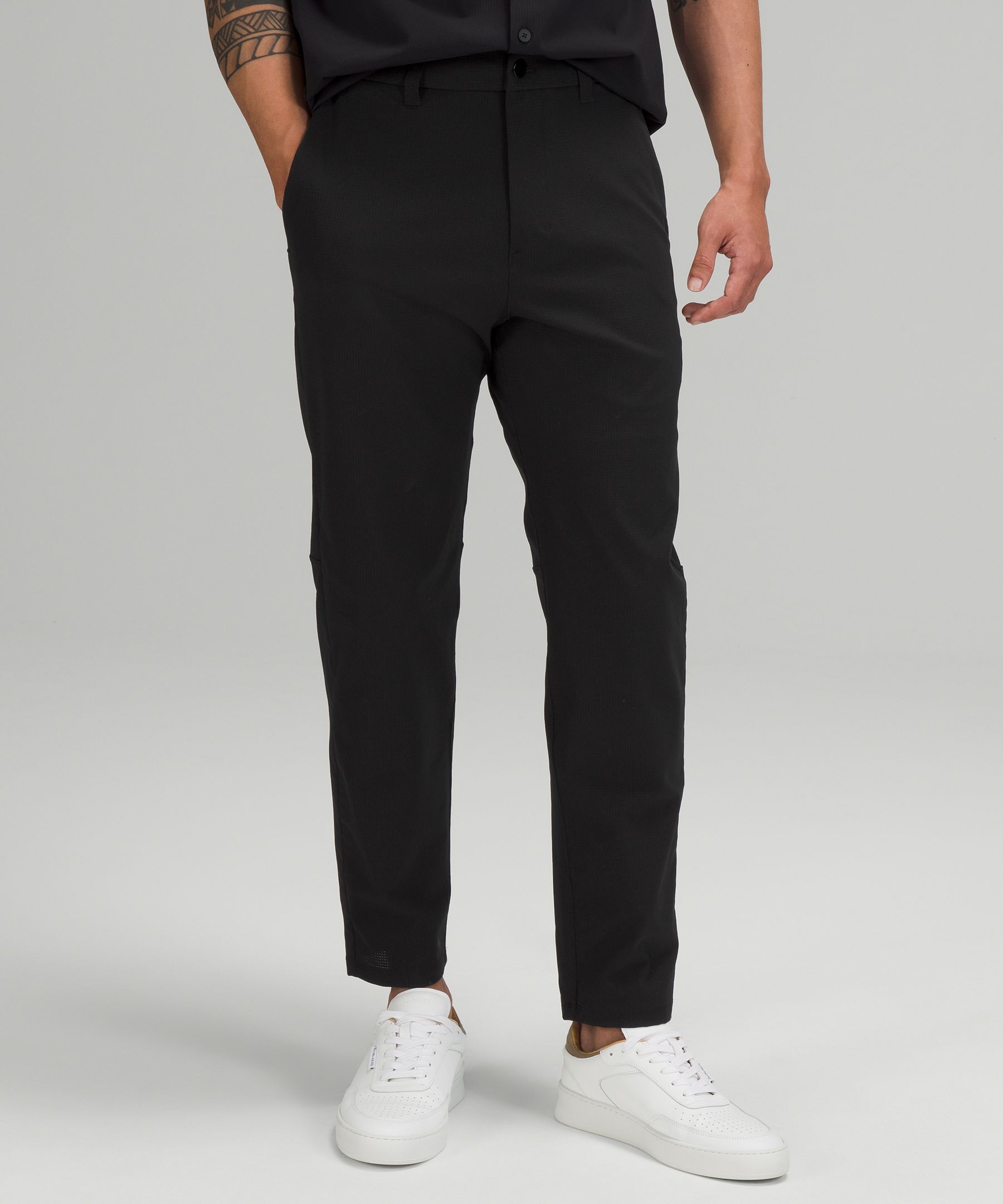 lululemon Bowline Pants size S (28-30 inches) inseam 28”, Men's Fashion,  Bottoms, Trousers on Carousell