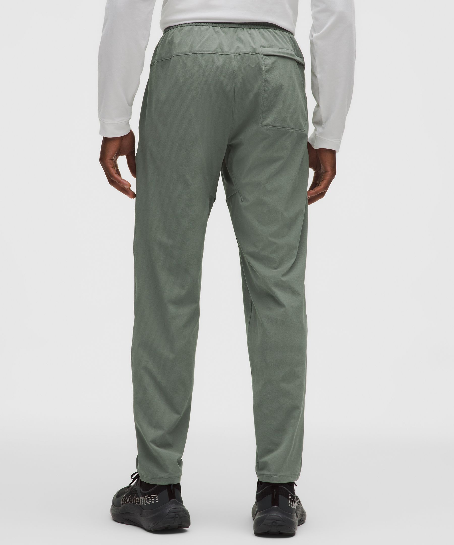 Pantal&oacute;n de corte cl&aacute;sico y tejido antidesgarros, 76&nbsp;cm