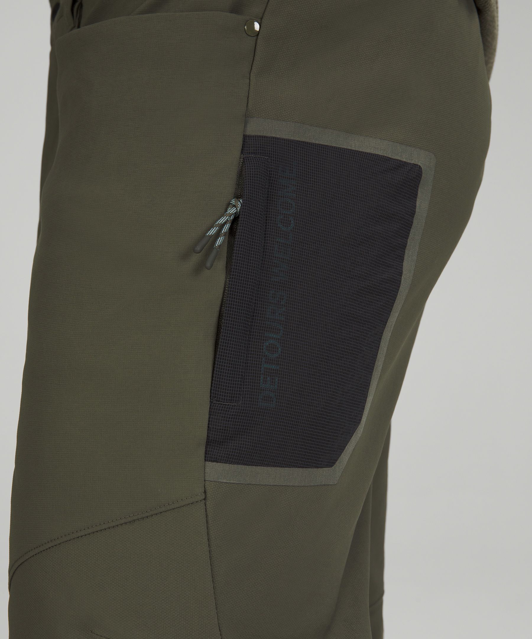 Classic-Fit Hiking Cargo Pant