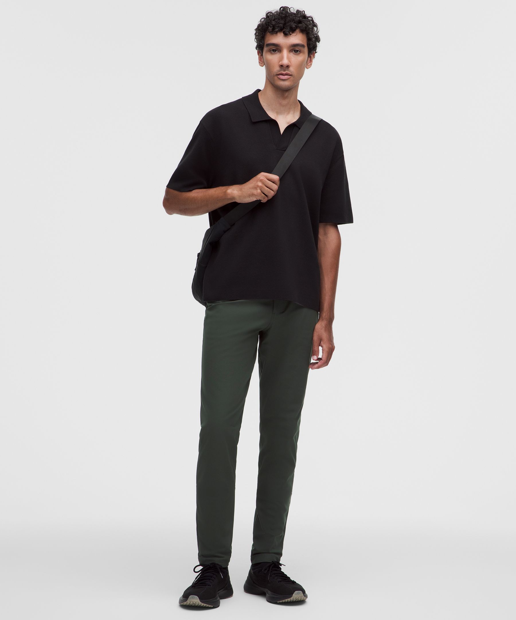 Pantal&oacute;n ABC de 5 bolsillos y corte slim 32L *Warpstreme