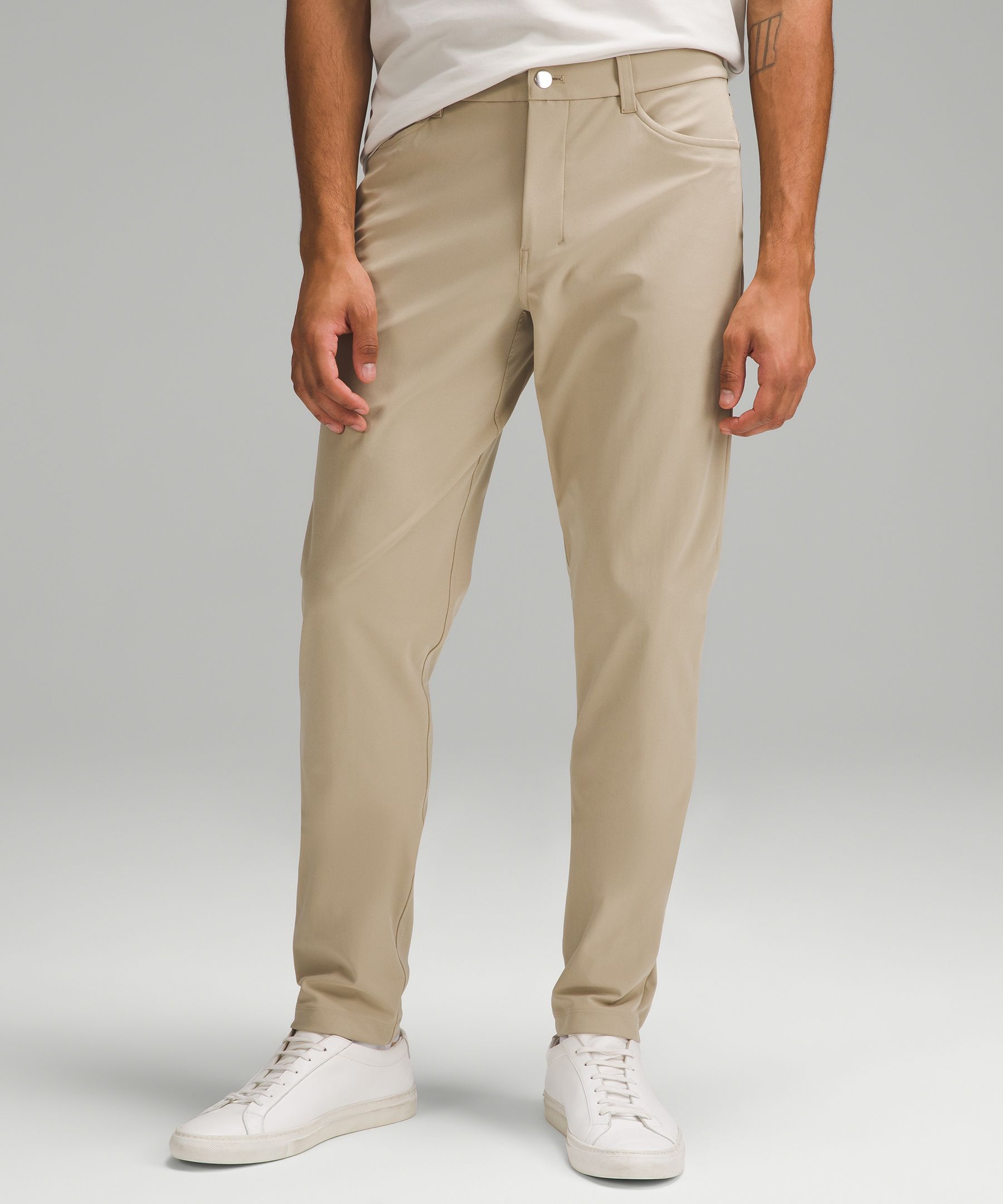 ABC Pant Slim 32” *Warpstreme in True Navy + 5 Year Basic Long Sleeve (size  L) in White and a pair of all white minimalist sneakers makes for a perfect  casual Friday