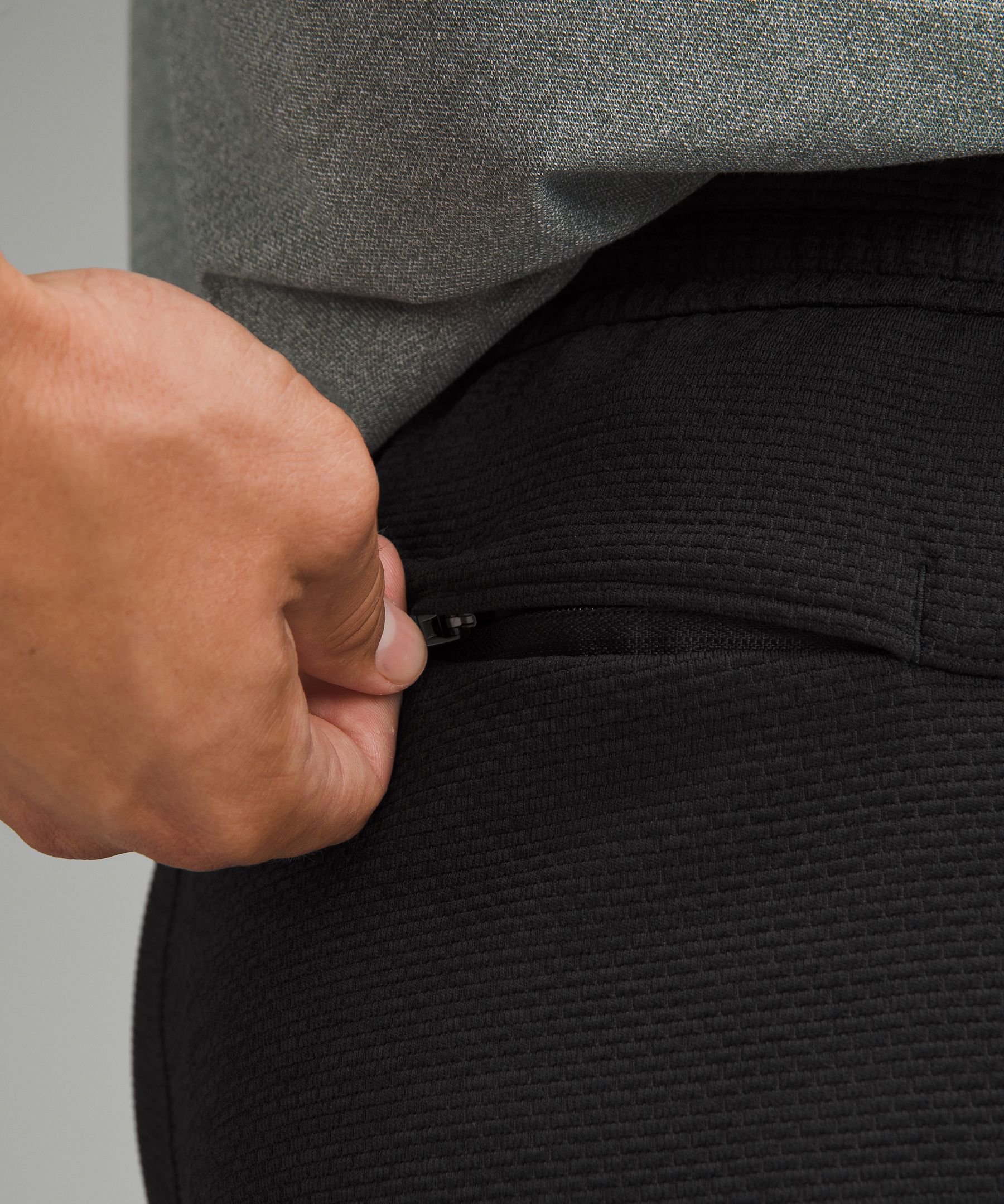 Relaxed-Fit Training Jogger