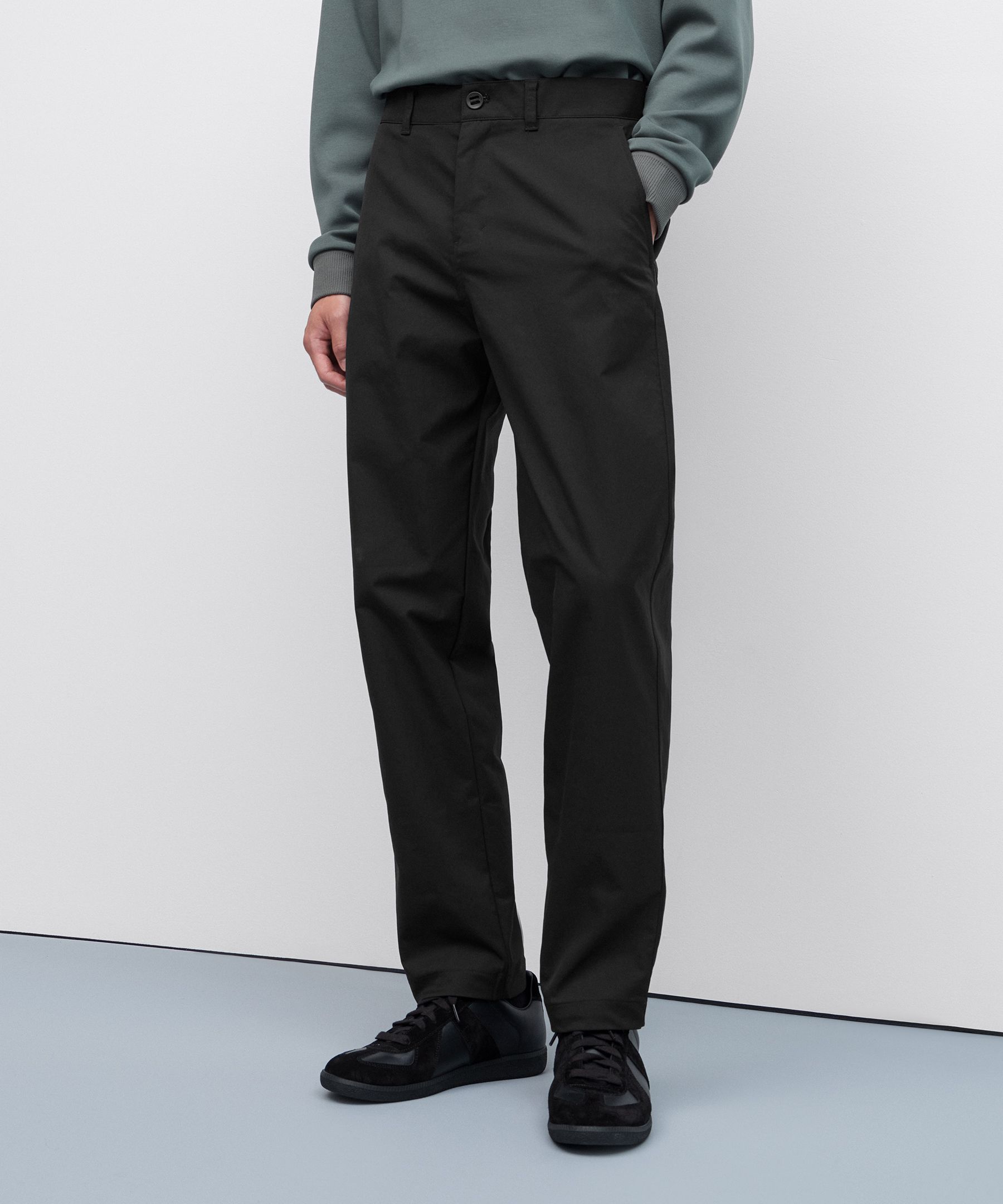 Relaxed-Tapered Twill Trouser *Cropped