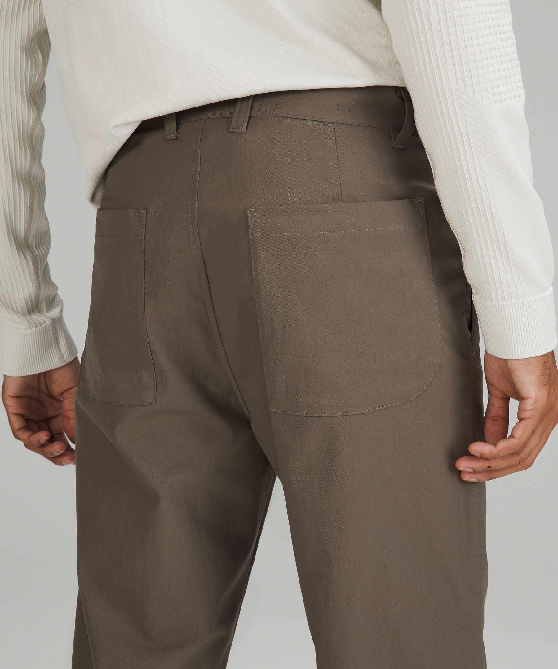 Relaxed-Tapered Twill Trouser