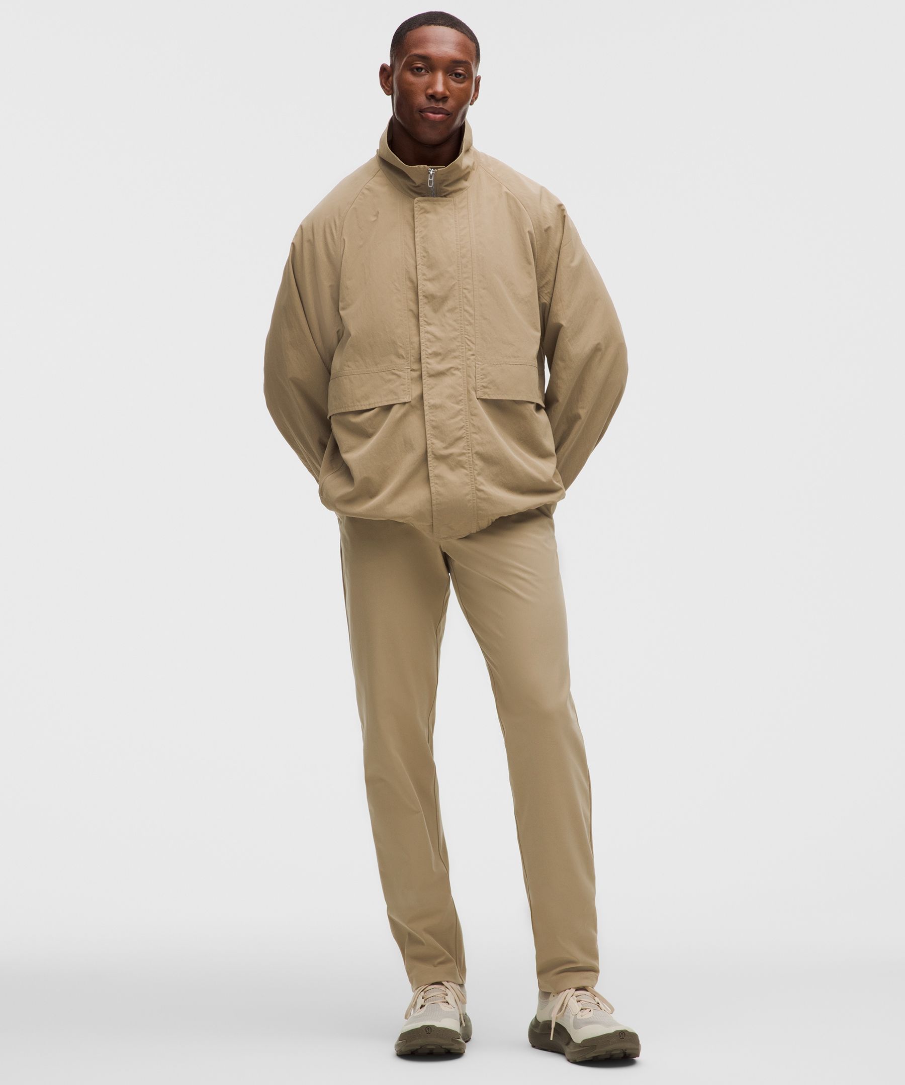 Pantalones chinos de corte cl&aacute;sico ABC, 81&nbsp;cm *Warpstreme