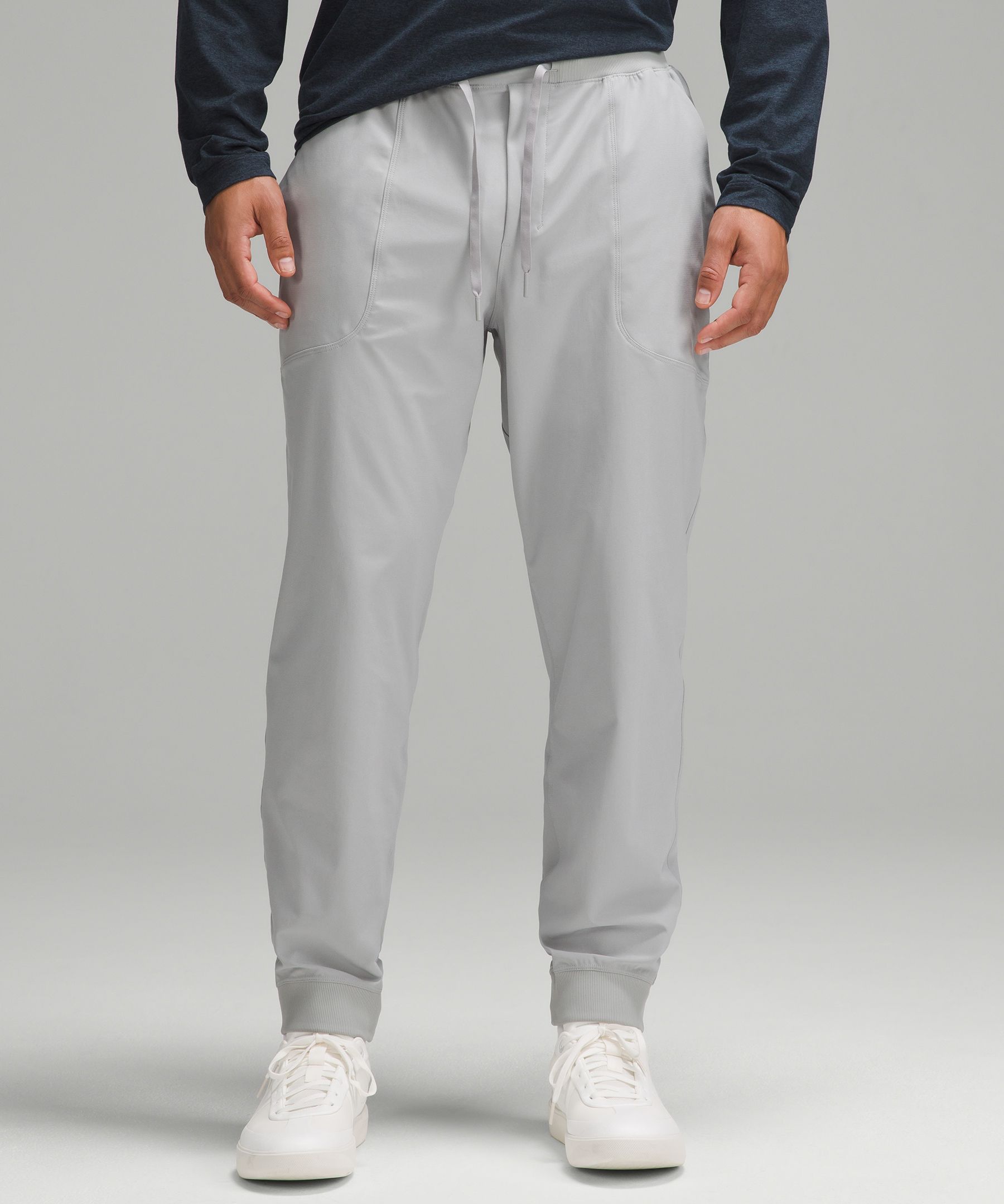 Uniqlo Ultra Stretch Jogger Pants, Men's Fashion, Bottoms, Joggers on  Carousell