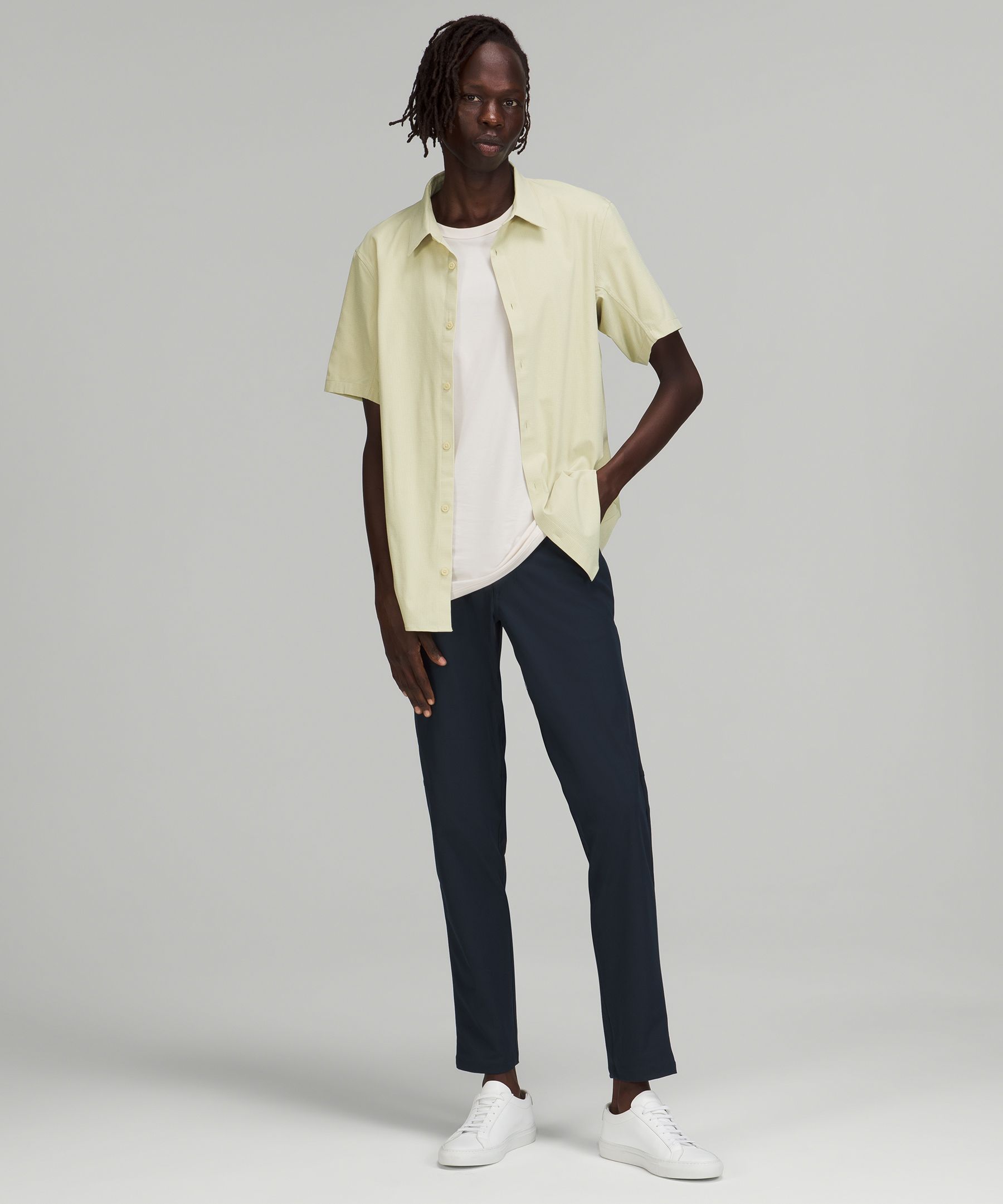 Pantal&oacute;n ABC de 5 bolsillos y corte slim 34L *Warpstreme