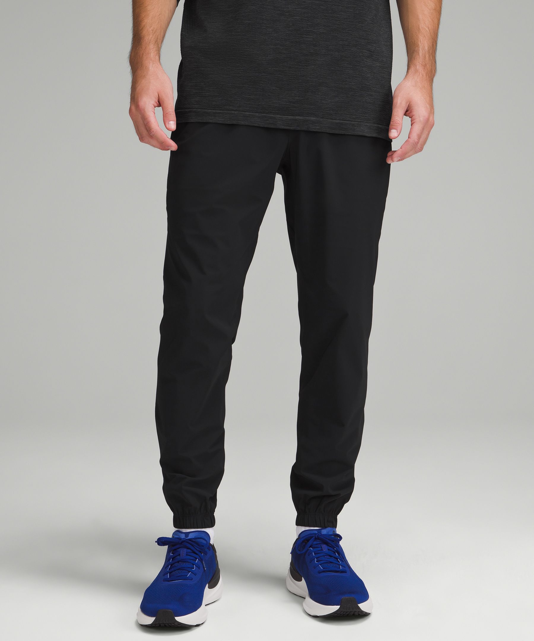 Pace Breaker Jogger Regular - Black,Neutral