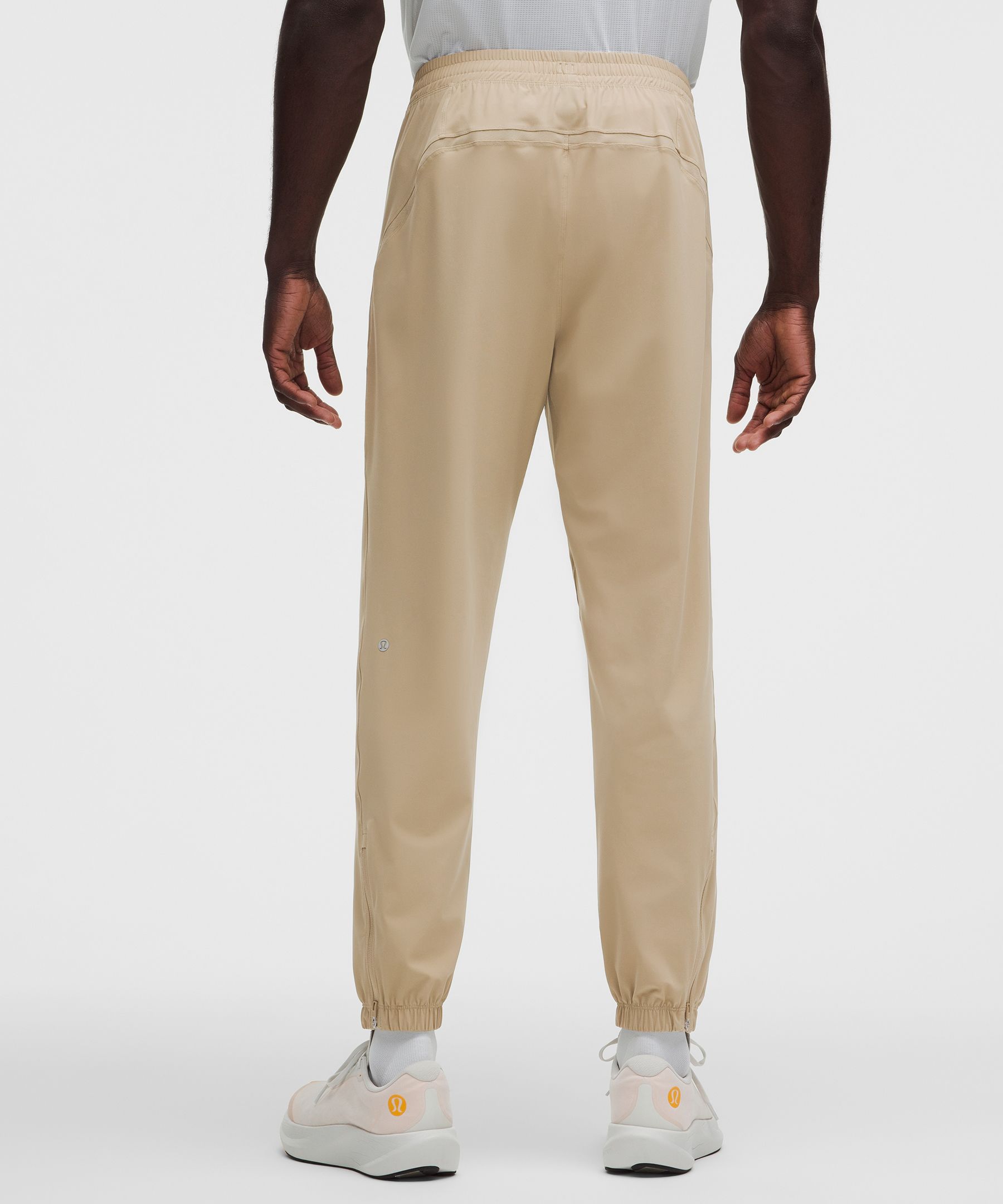 Pace Breaker Jogger