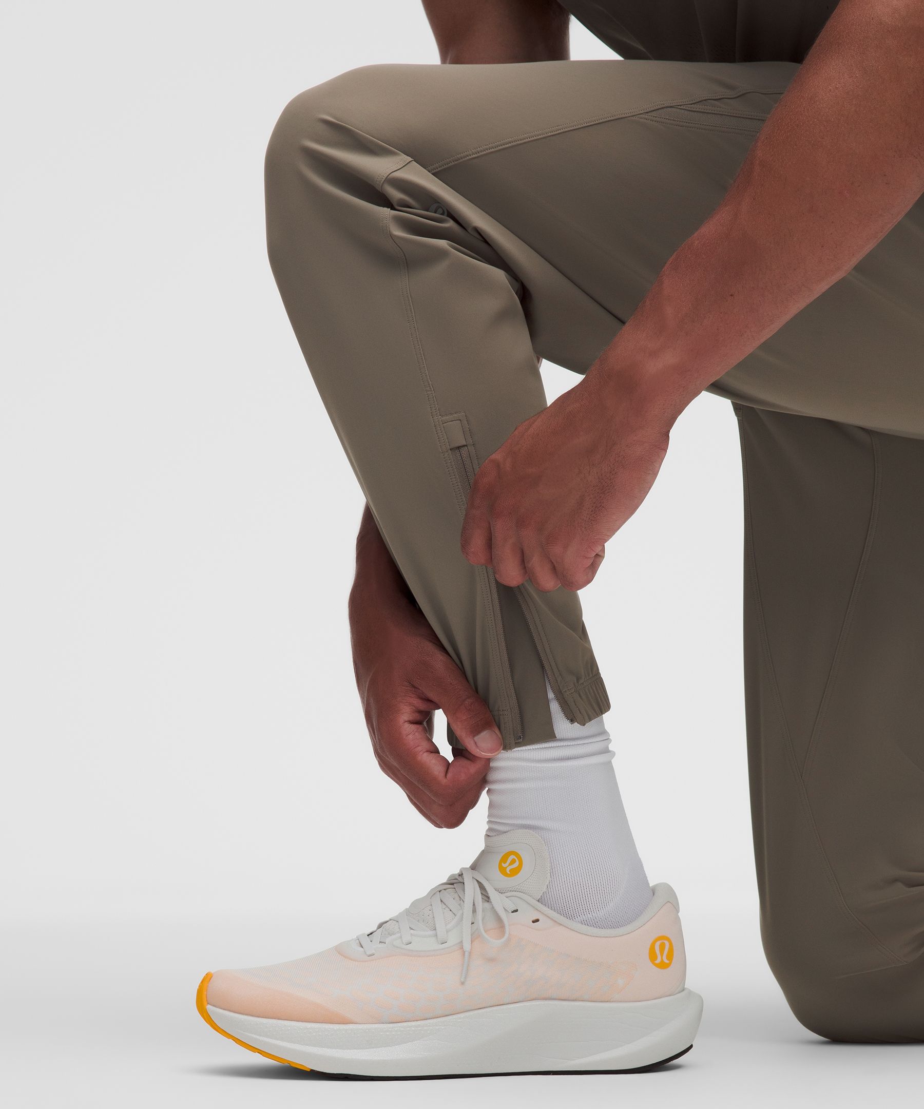 Pace Breaker Jogger