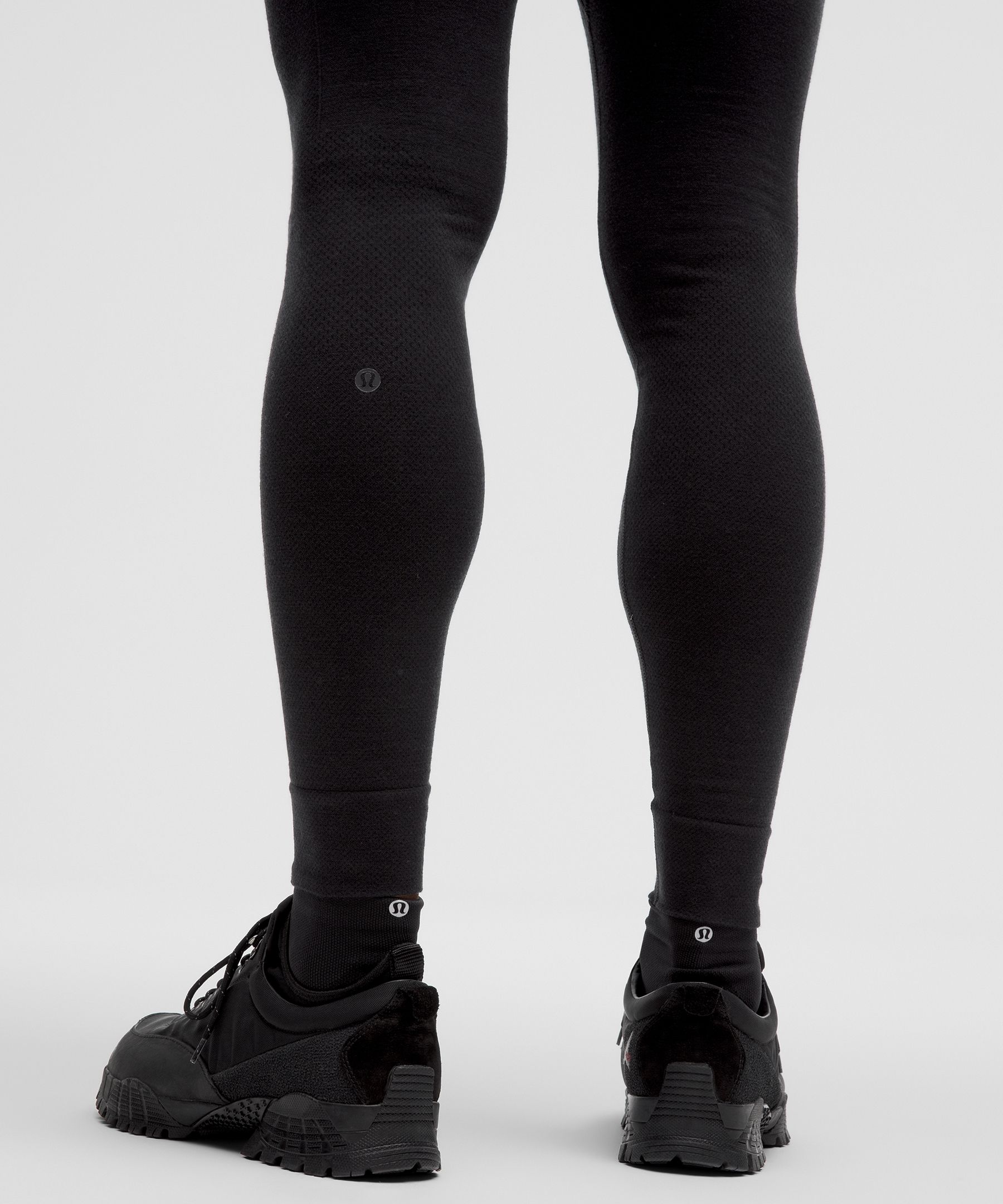 Lululemon black and white compression leggings size deals 2