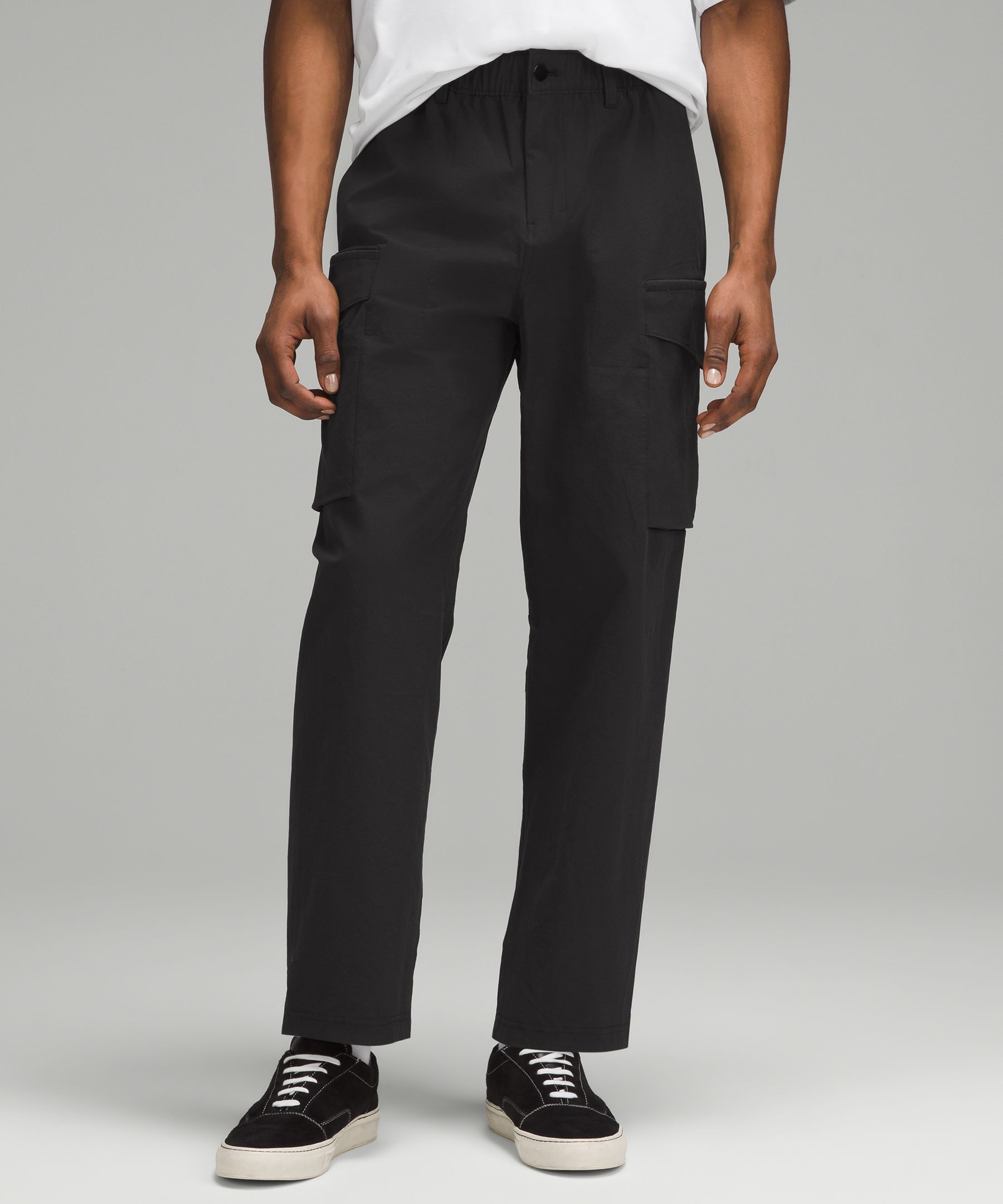 Stretch Cotton VersaTwill Relaxed-Fit Cargo Pant - Black,Neutral