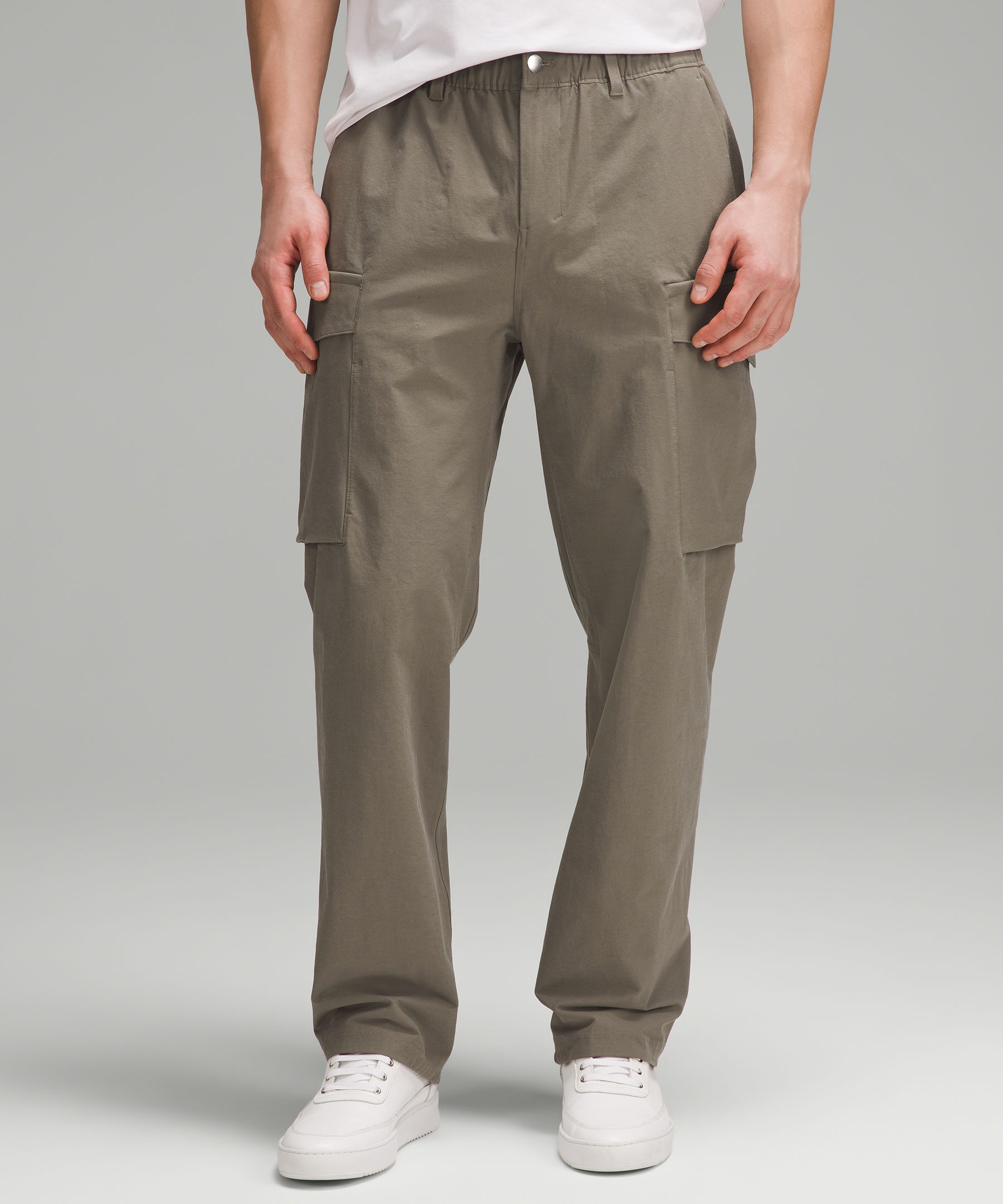 Stretch Cotton VersaTwill Relaxed-Fit Cargo Pant