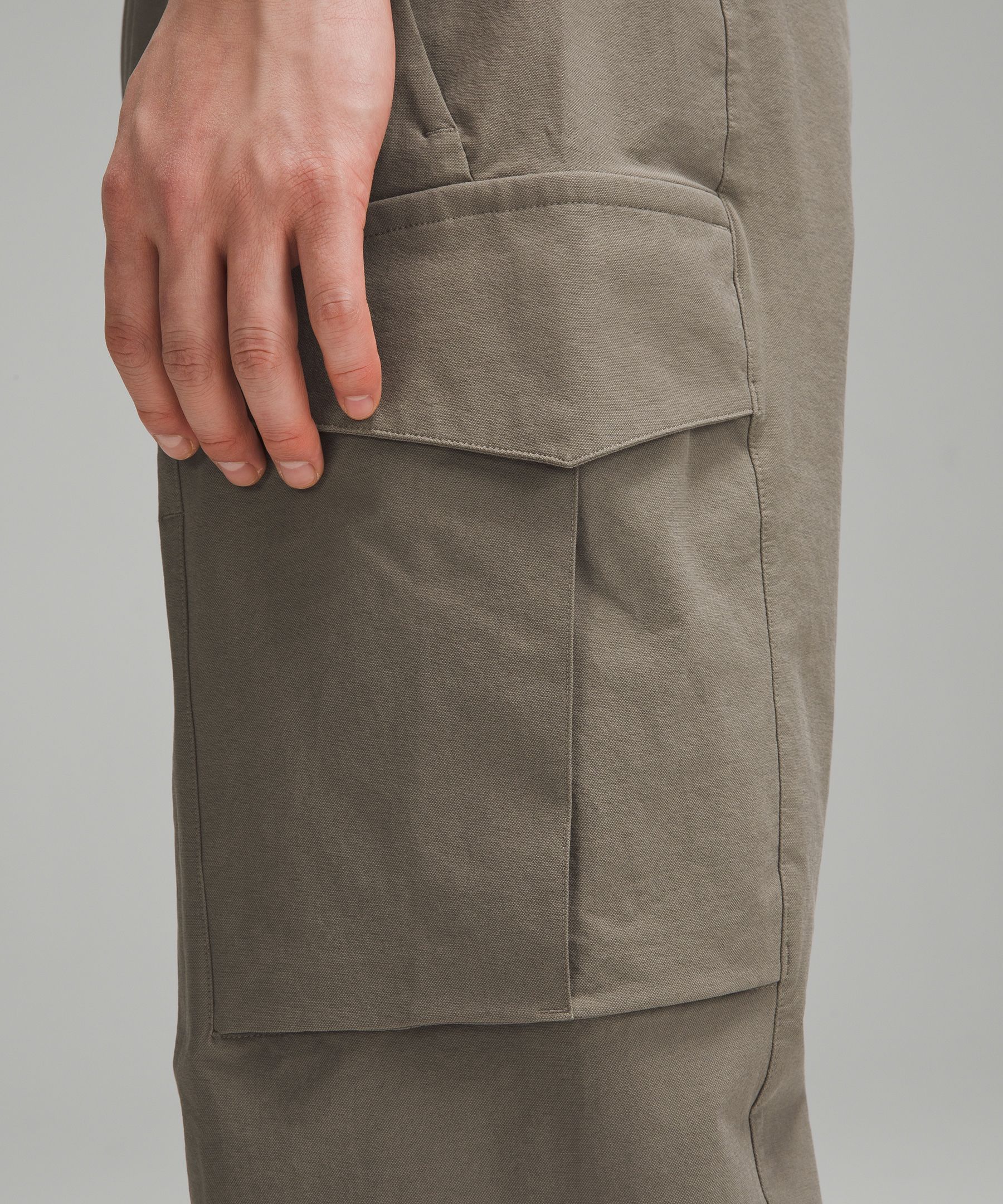 Stretch Cotton VersaTwill Relaxed-Fit Cargo Pant