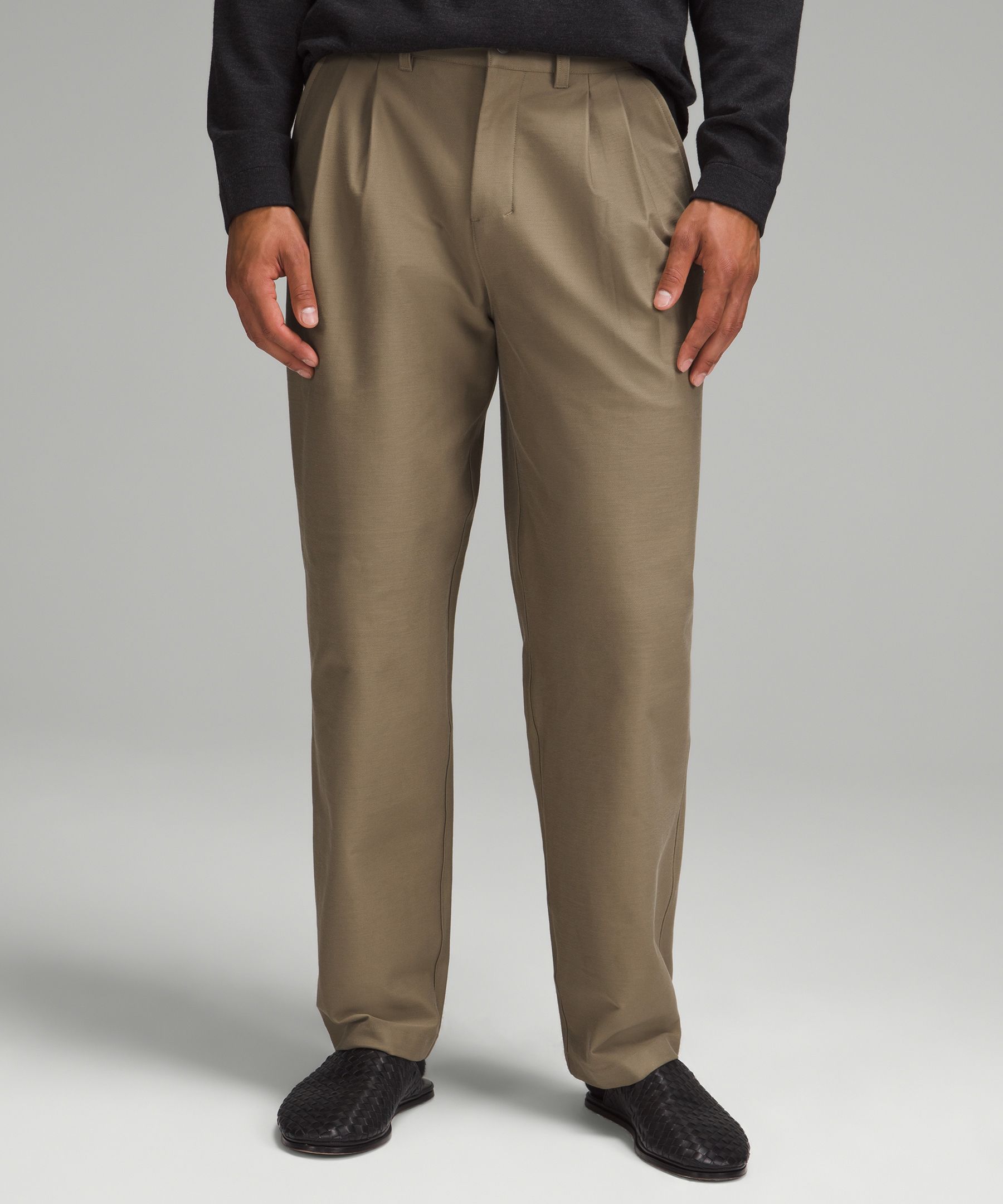 Utilitech Twill Relaxed Pleated Trouser