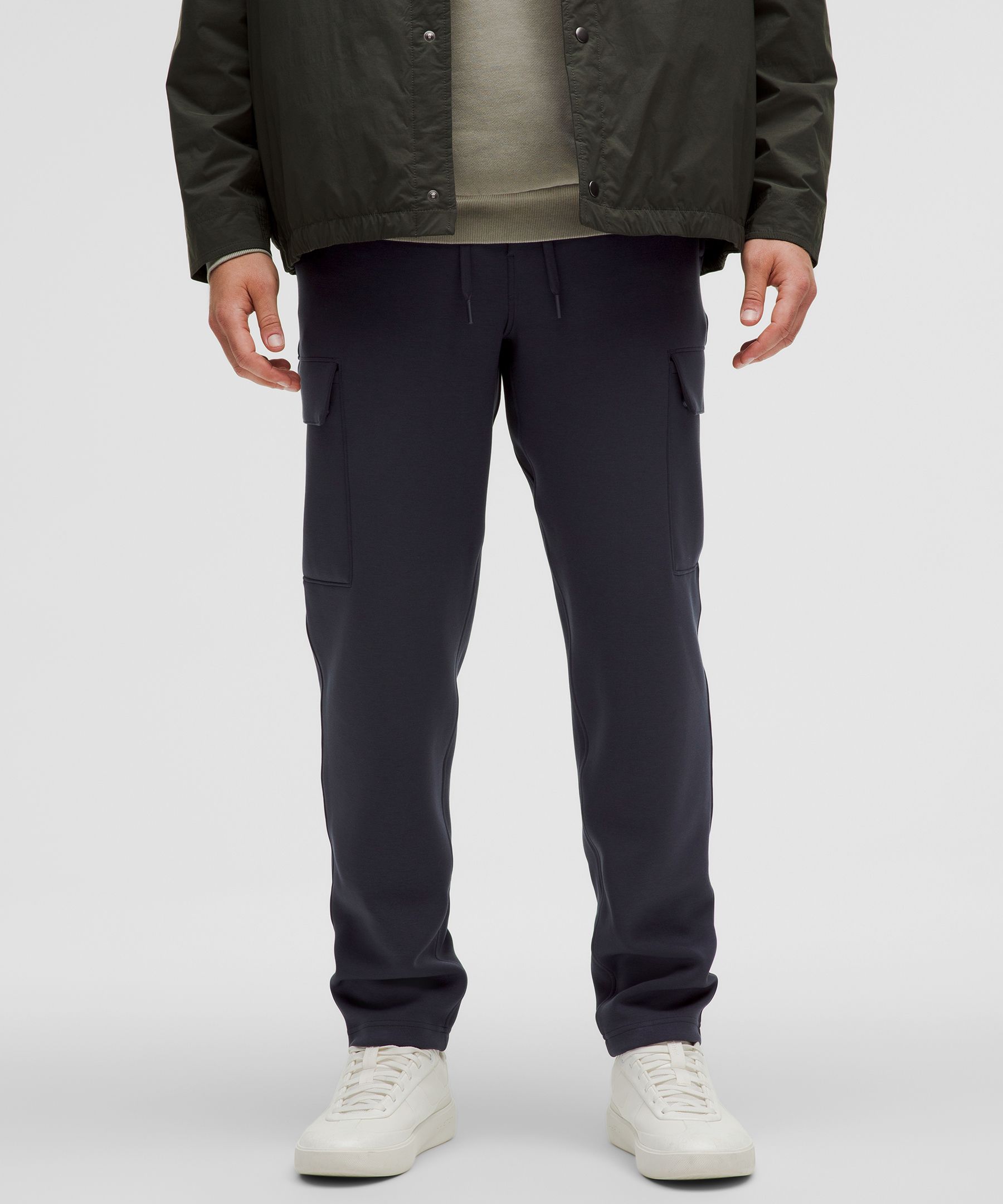 Smooth Spacer Classic-Fit Cargo Pant Regular