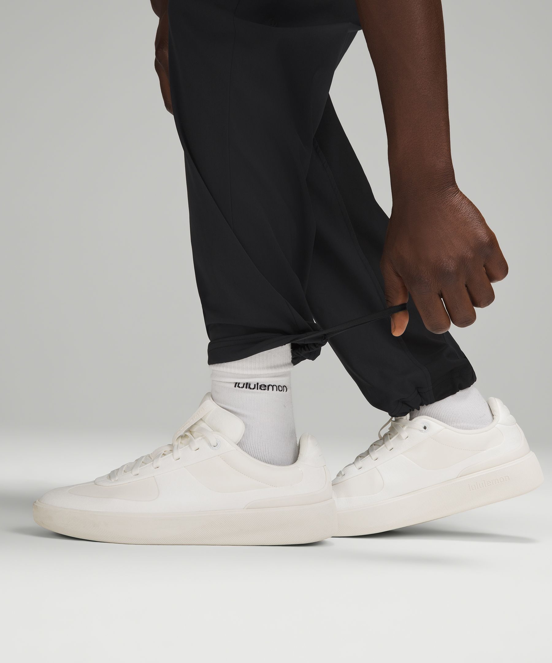 Lightweight Twill Classic-Fit Pant | Men's Joggers