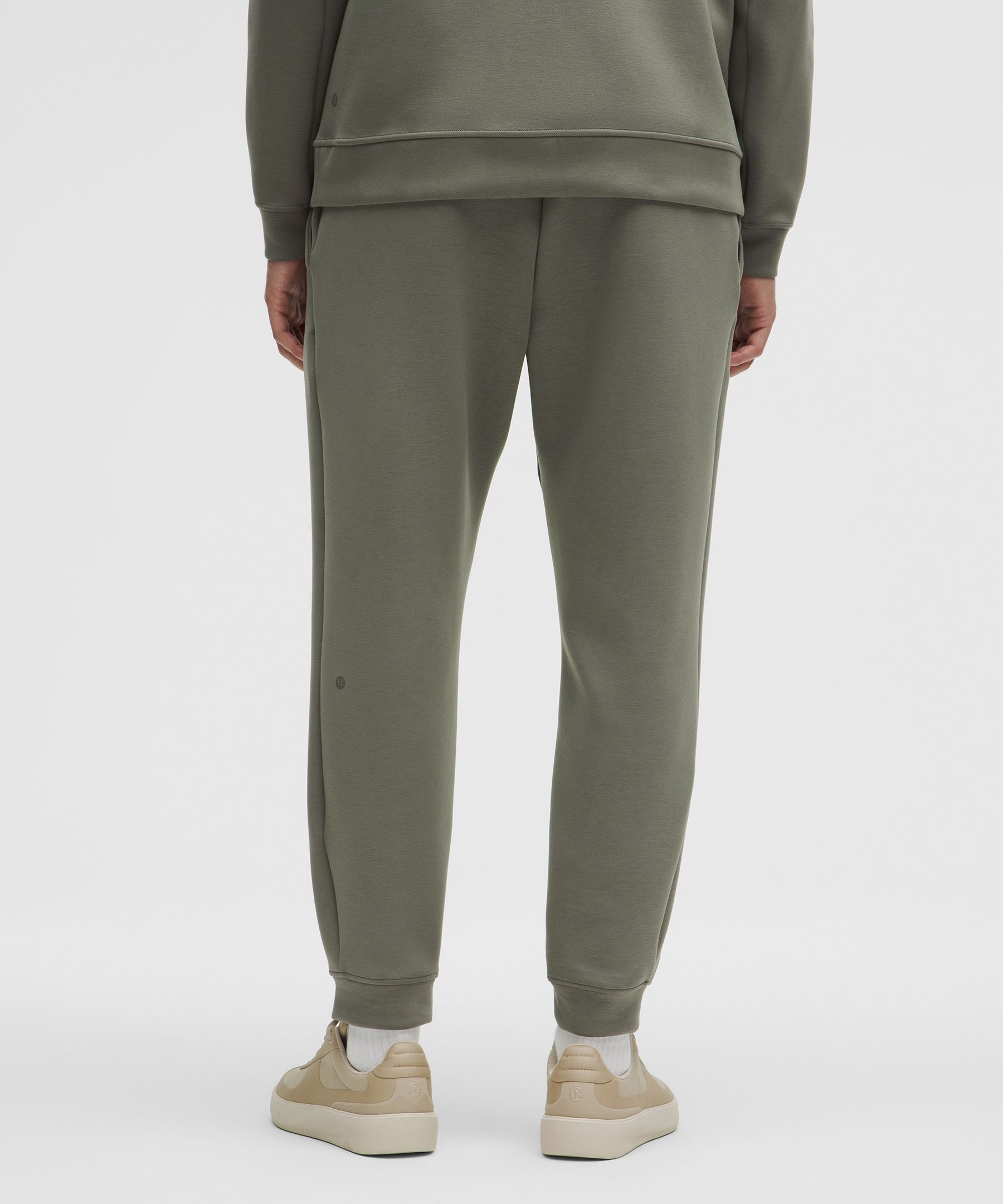 Lululemon Smooth Spacer Joggers Shorter