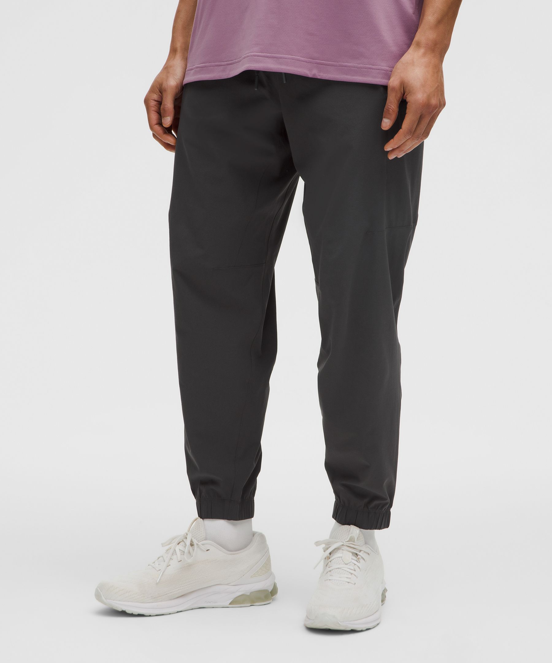 Zeroed In Classic-Fit Cargo Jogger *Regular