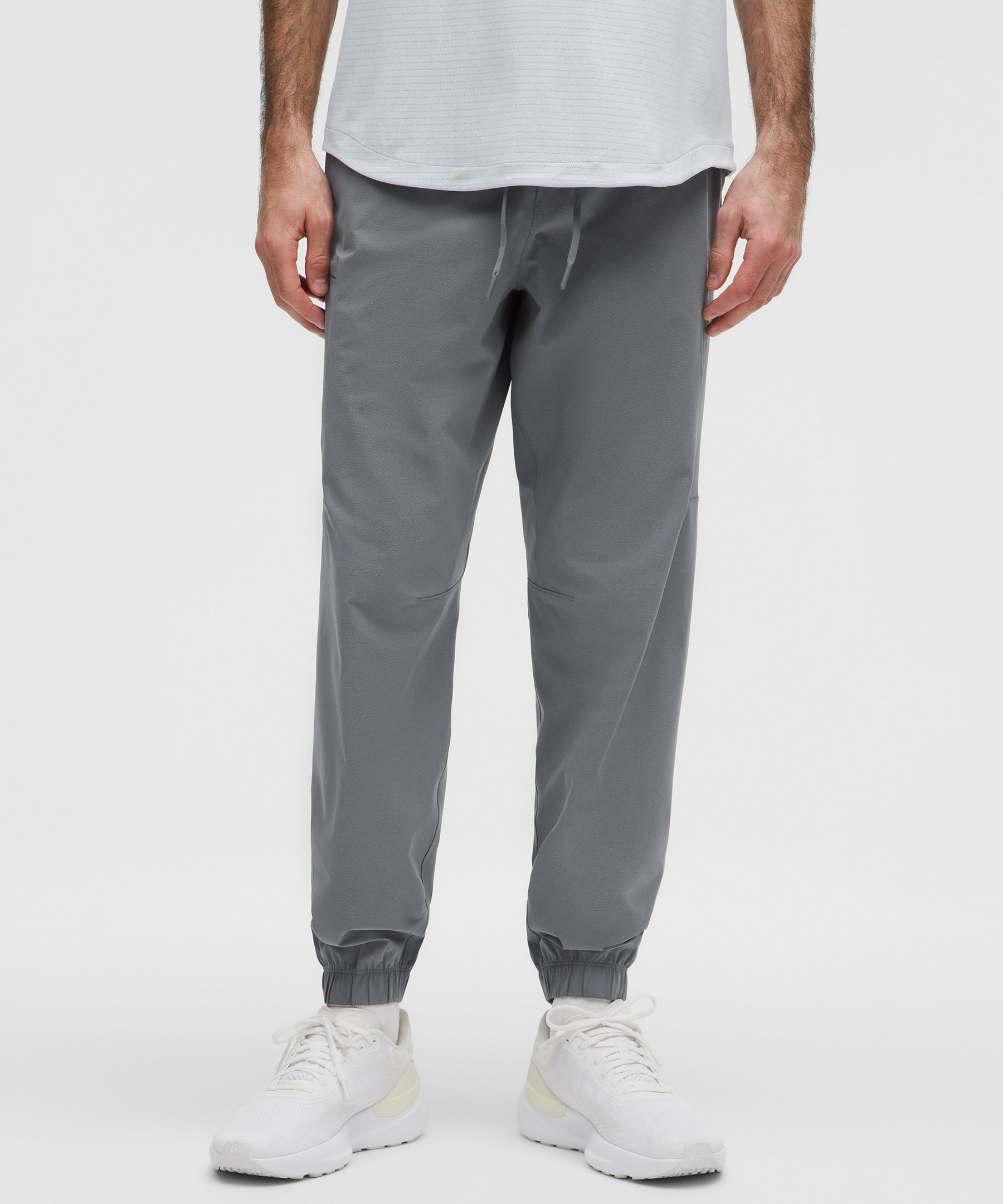 Zeroed In Classic-Fit Cargo Jogger *Regular