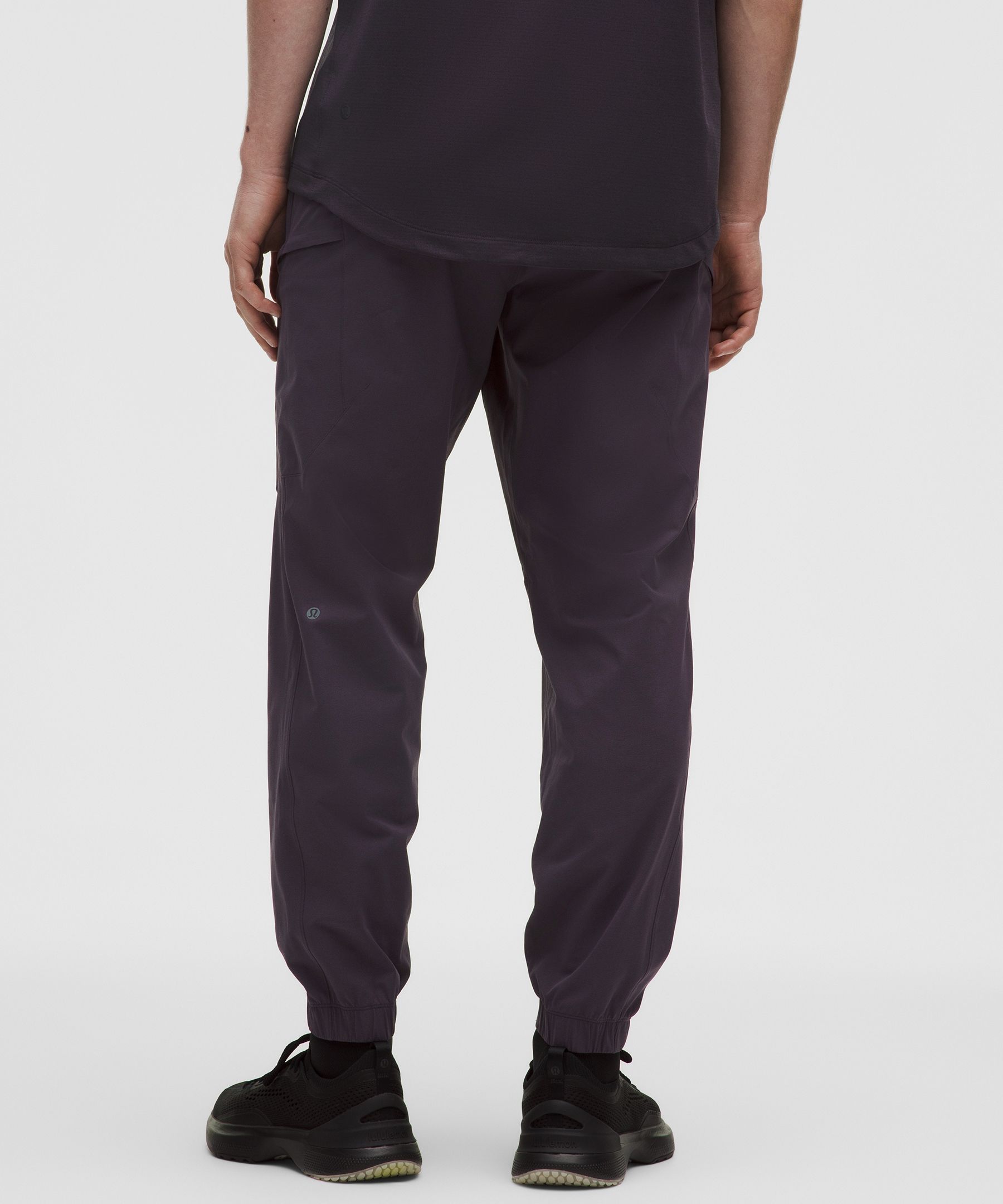 Zeroed Classic-Fit Cargo Jogger *Regular | Men's Joggers