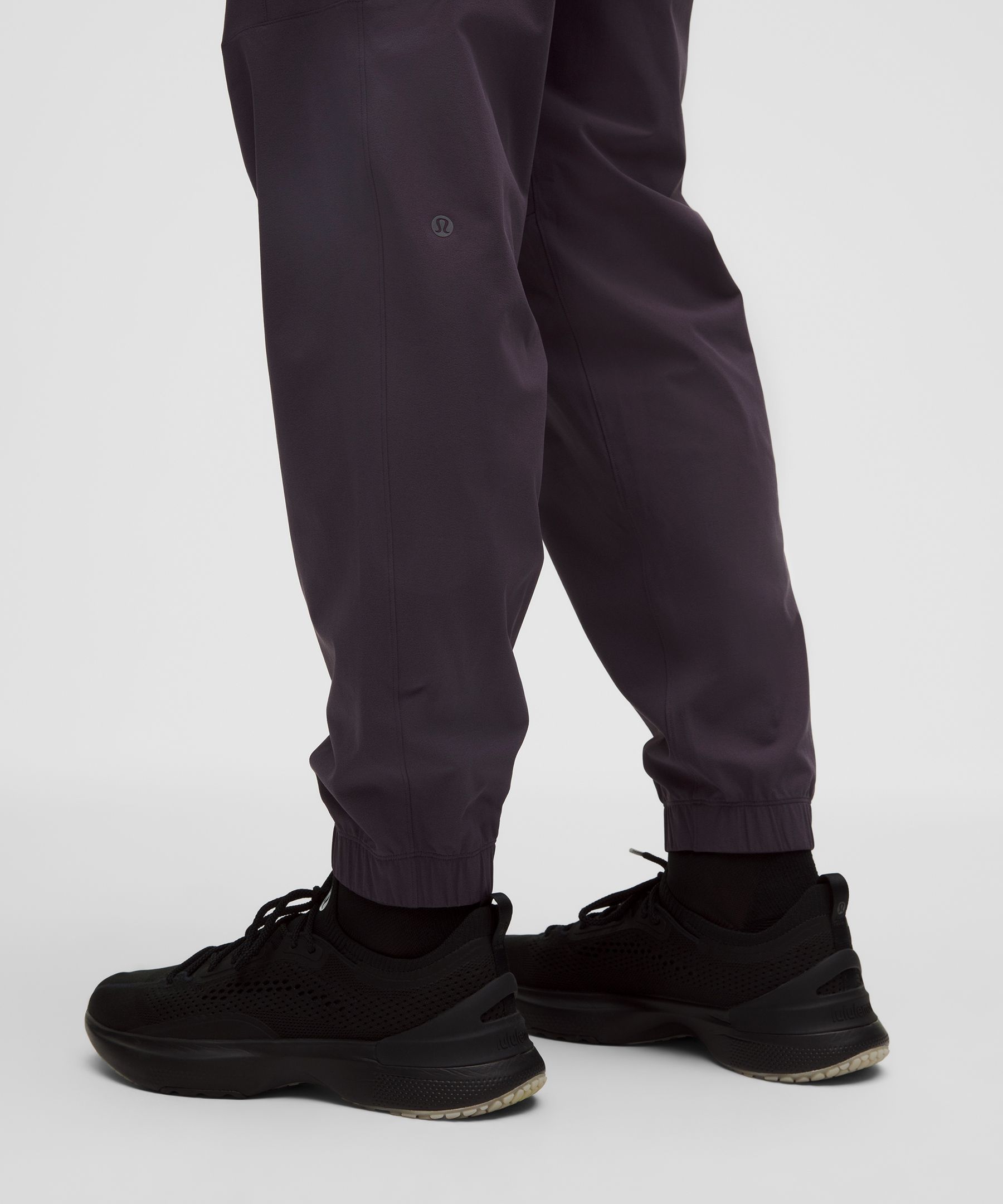 Zeroed Classic-Fit Cargo Jogger *Regular | Men's Joggers