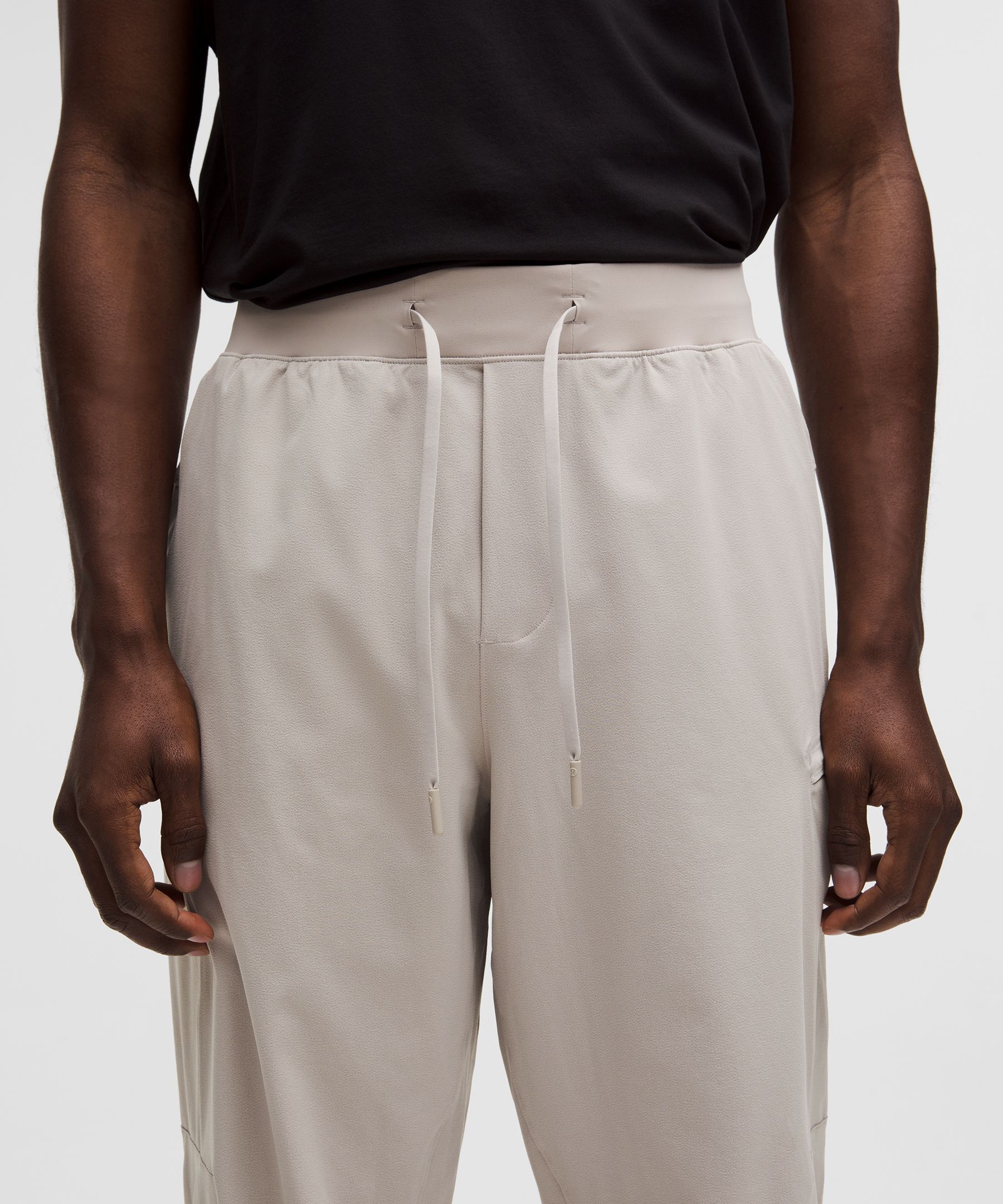 Zeroed In Classic-Fit Cargo Jogger *Regular