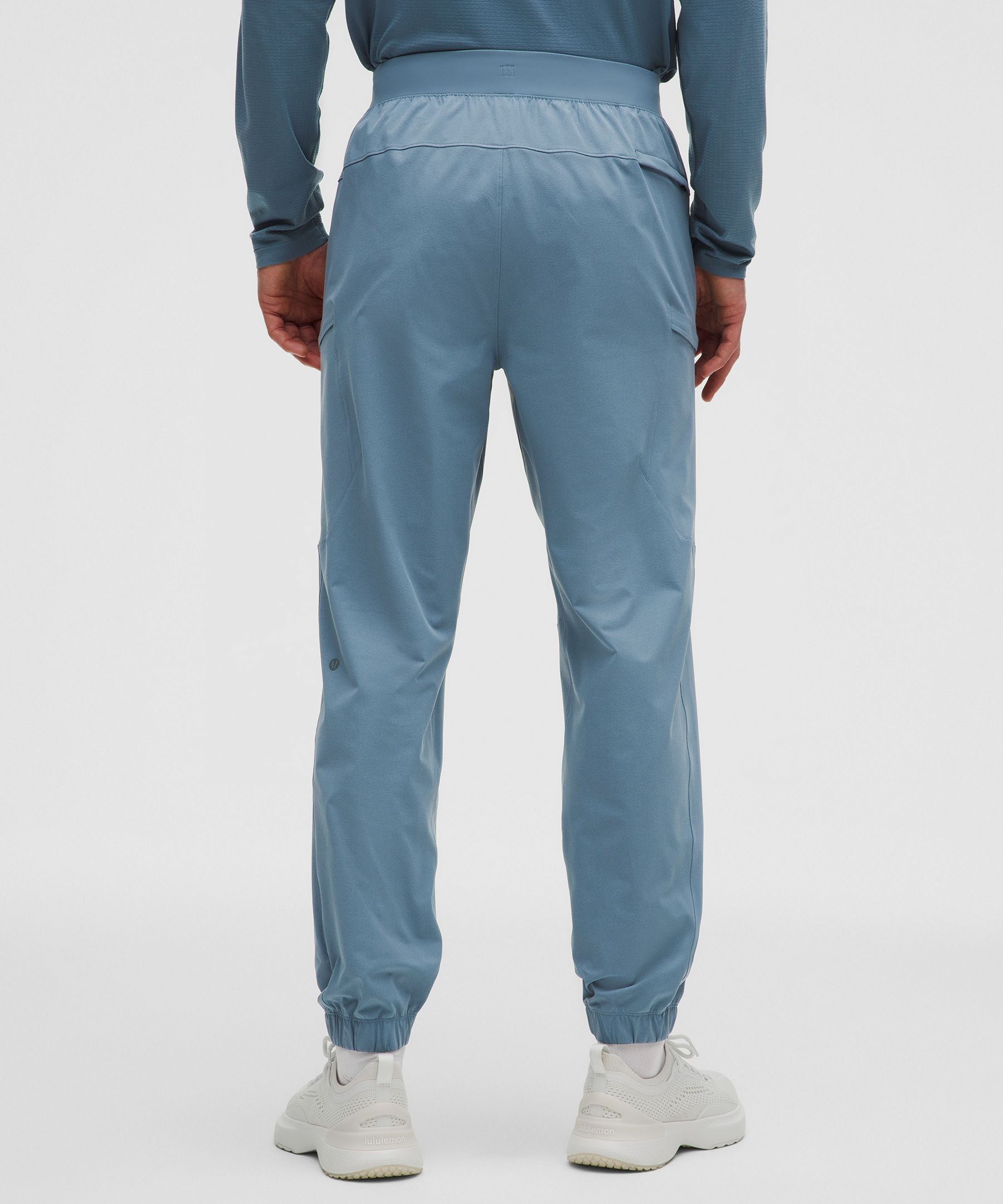 Zeroed Classic-Fit Cargo Jogger *Regular