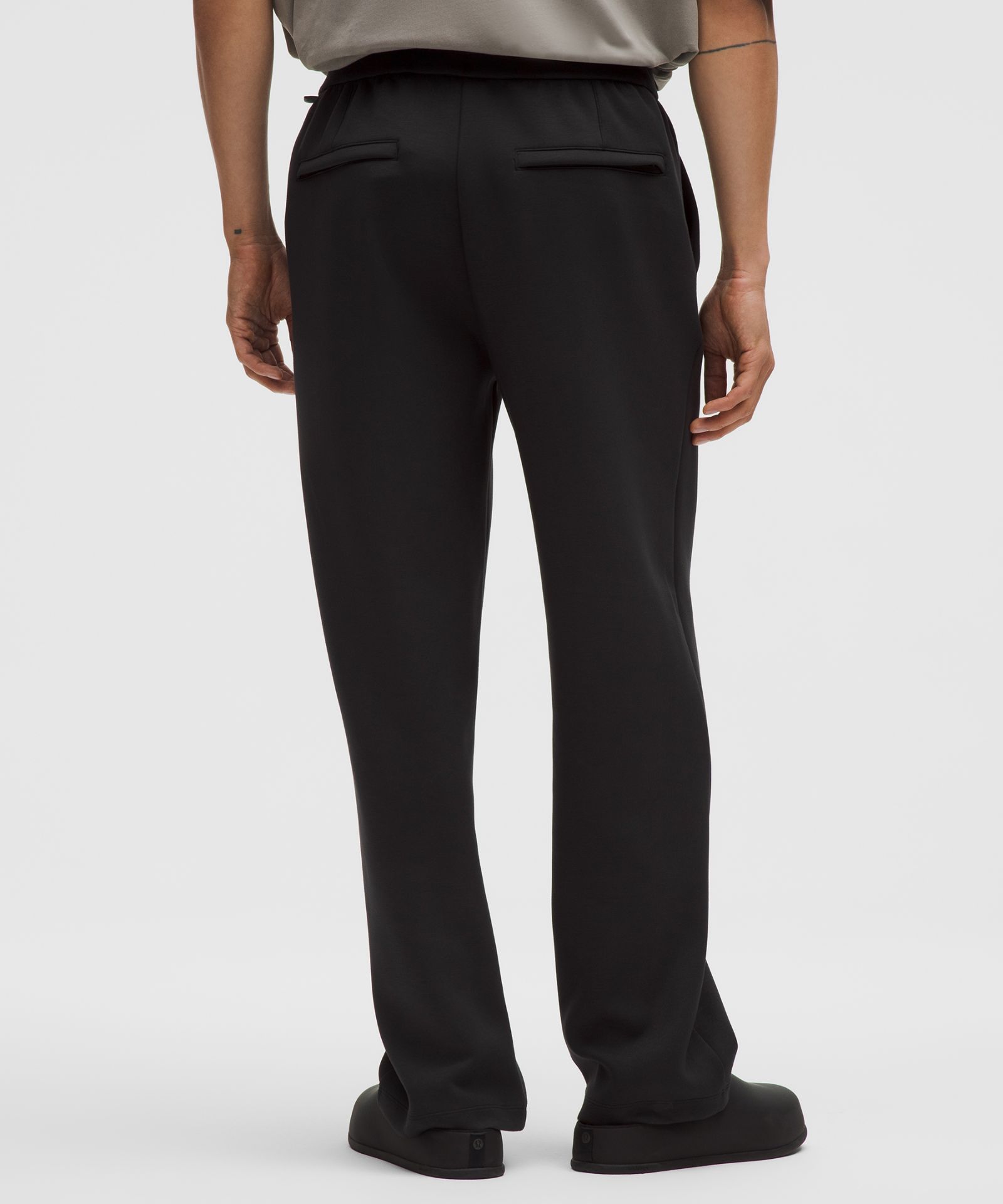 Мужские брюки Lululemon Smooth Spacer со складками — фото 3