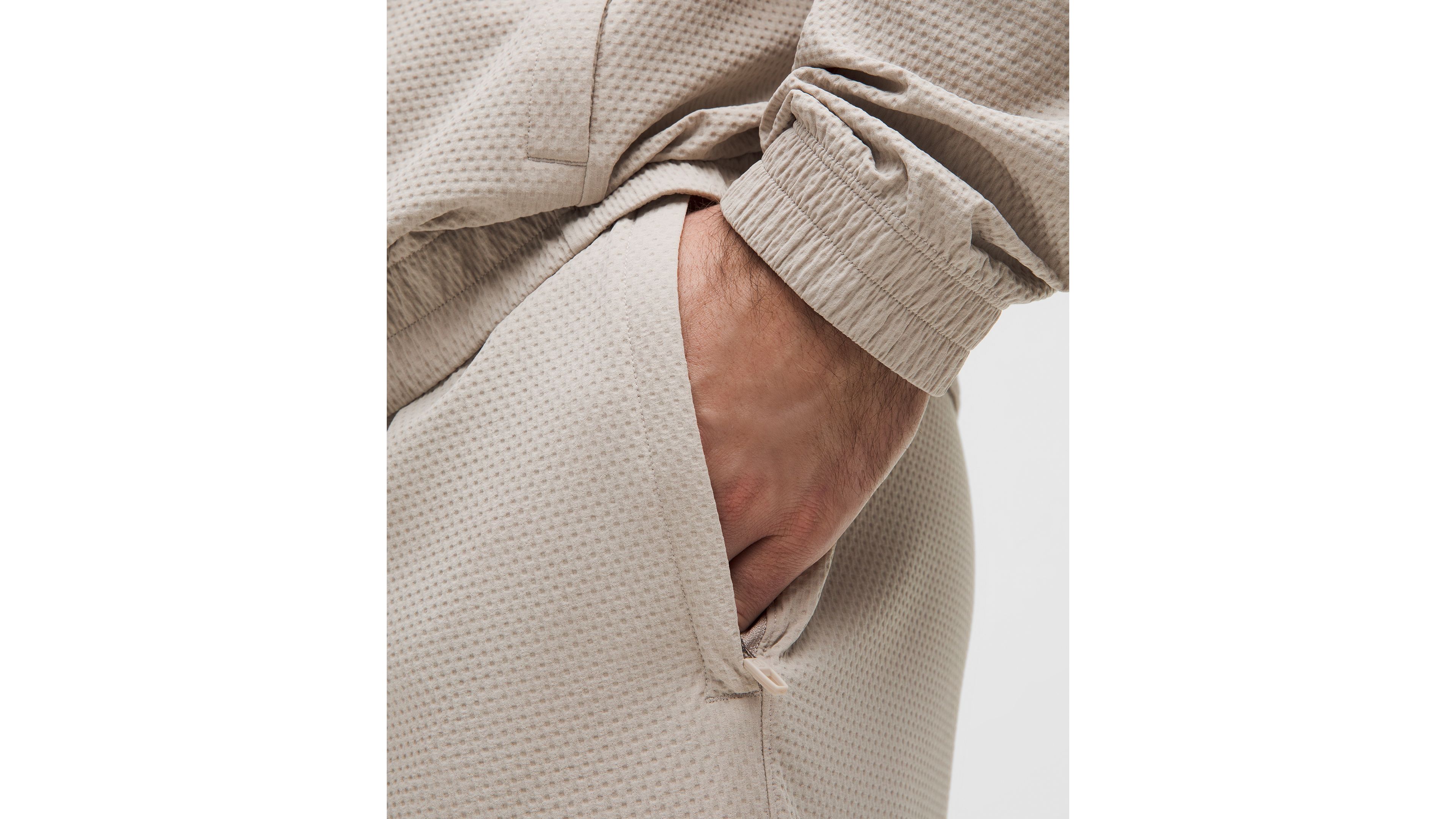 License to Train Textured Jogger *Regular