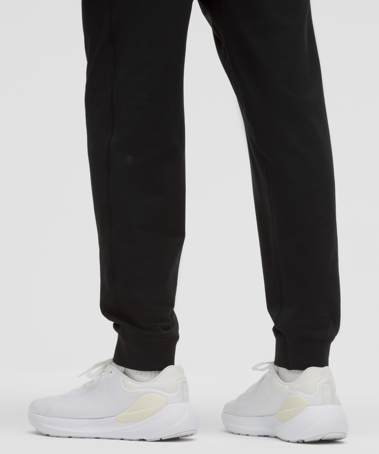 Мужские джоггеры Lululemon Soft Jersey укороченные — фото 7