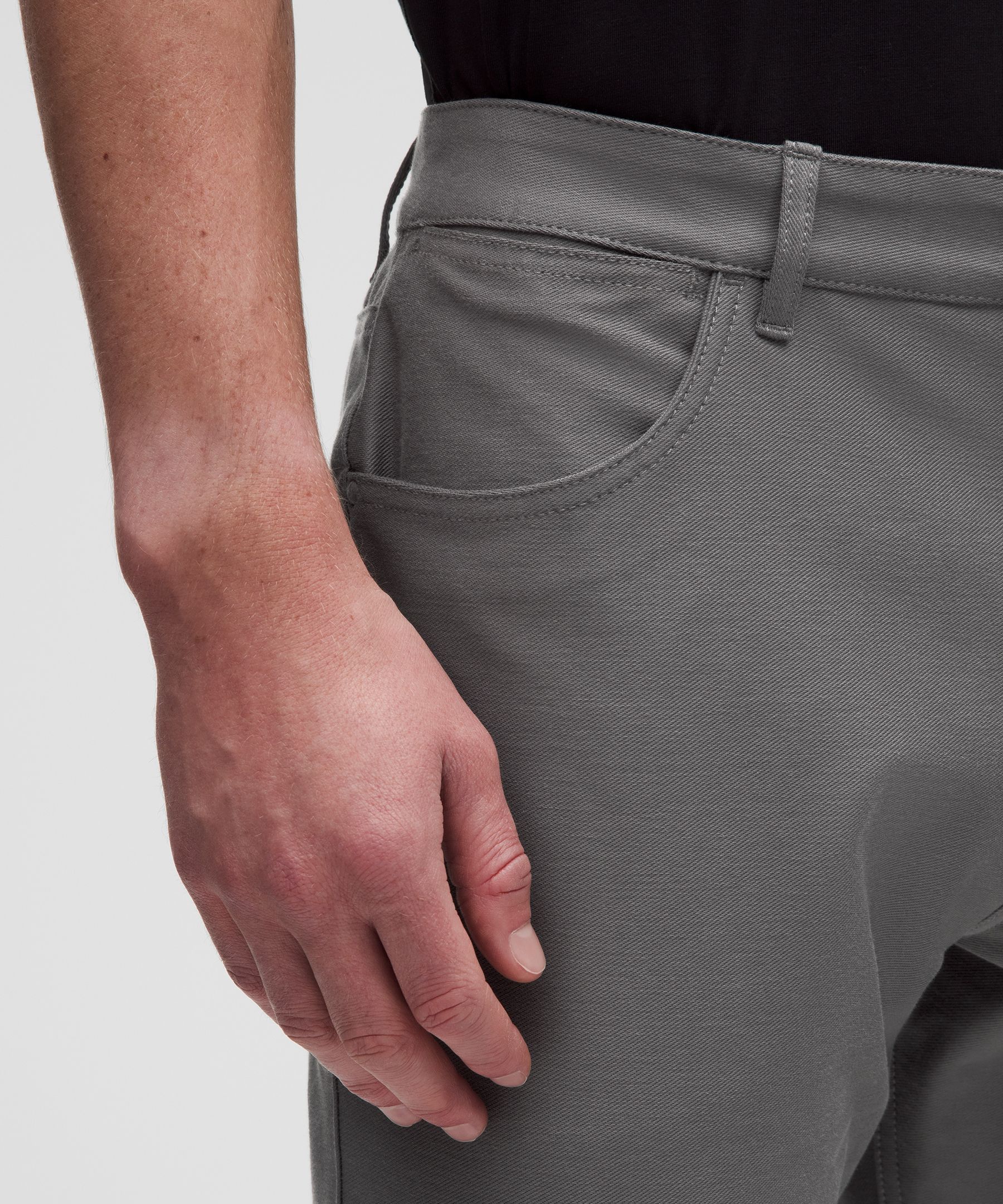 Pantal&oacute;n EasyFive de corte cl&aacute;sico y pernera recta, 76&nbsp;cm