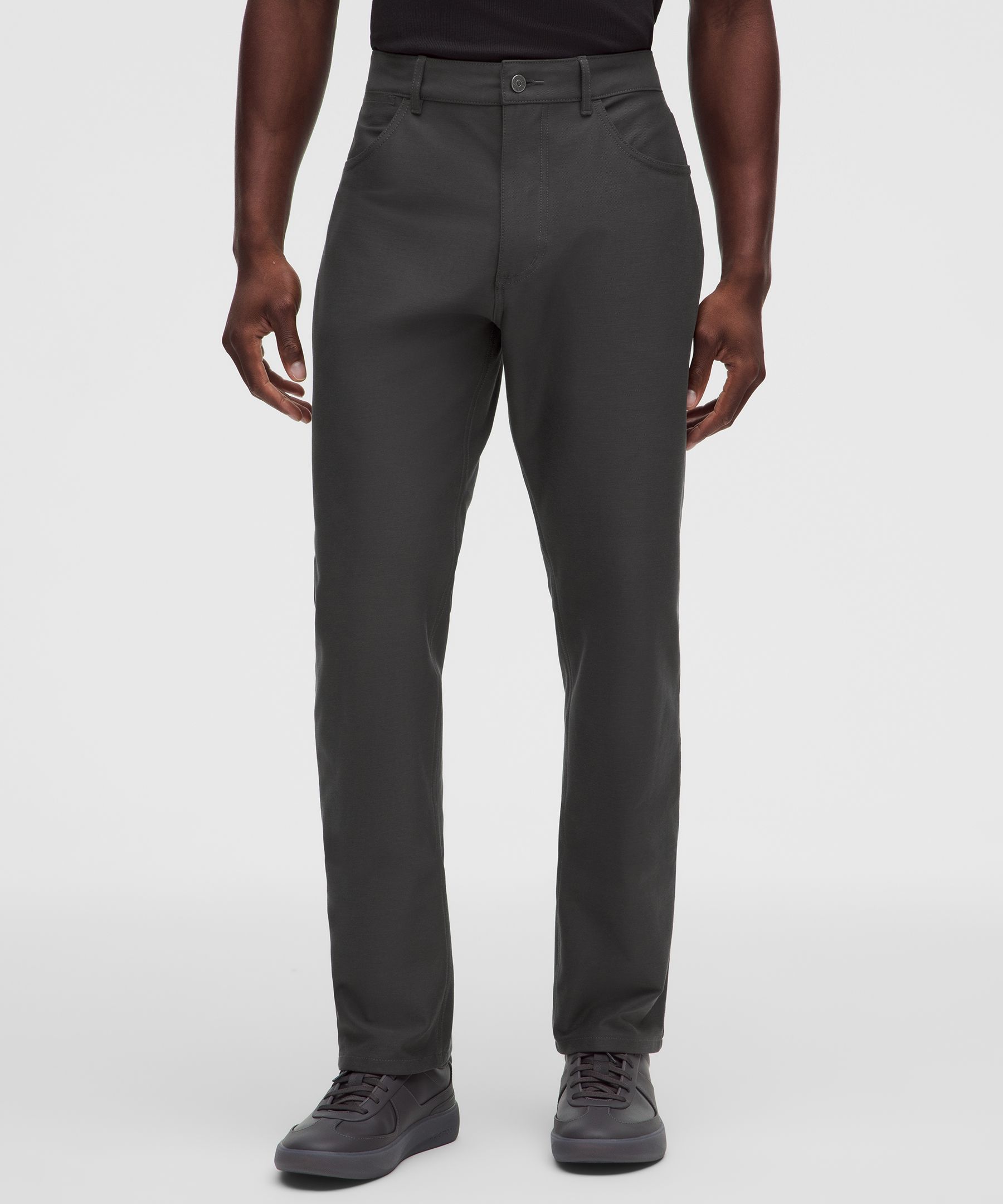 Pantal&oacute;n EasyFive de corte recto cl&aacute;sico 32L