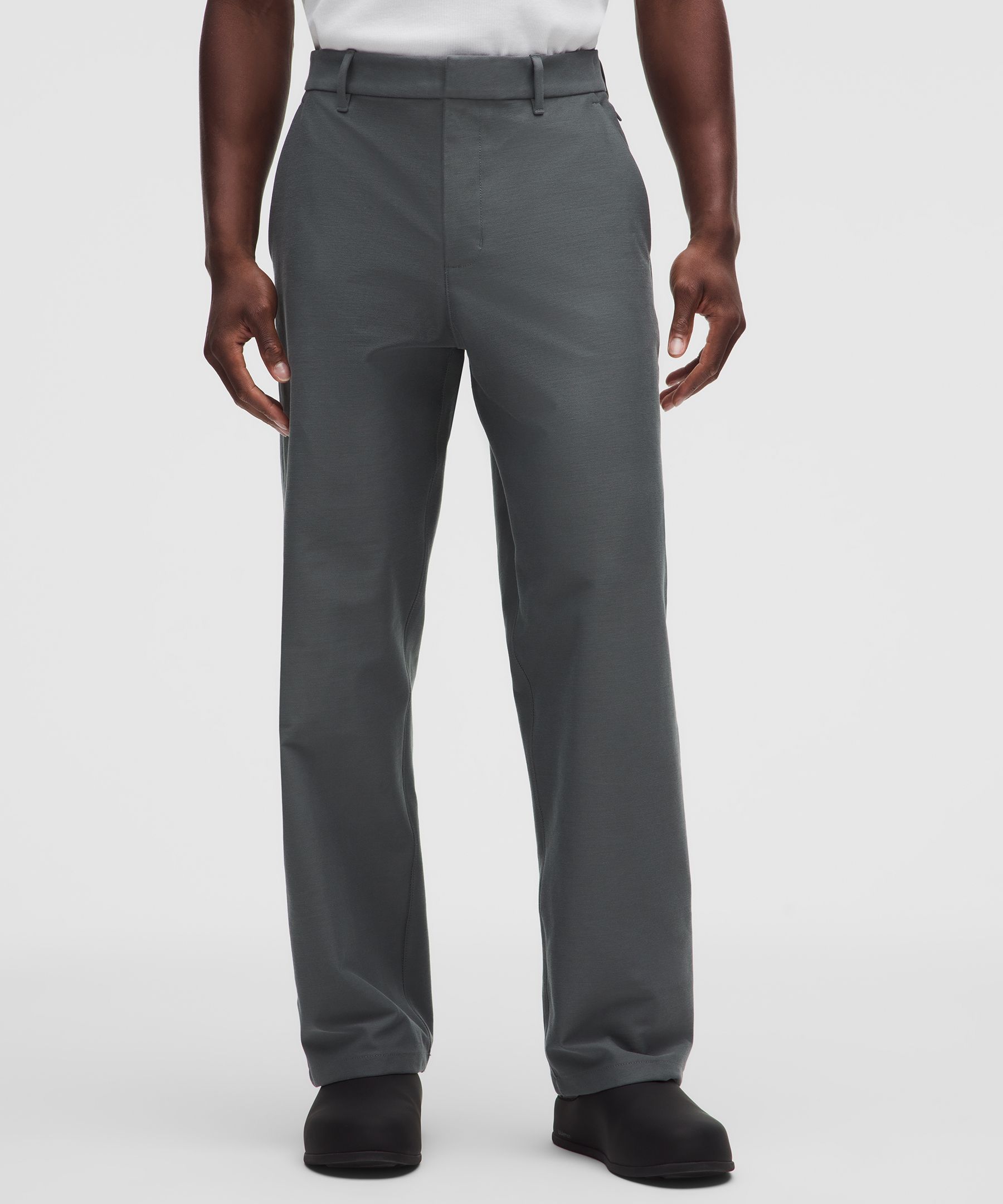 Pantal&oacute;n Slacker de corte holgado y pierna recta 32L