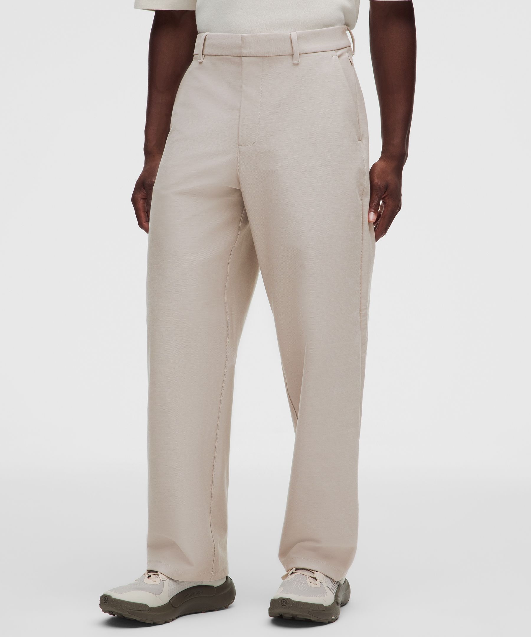 Pantalon habillé tombant ample jambe droite 32L